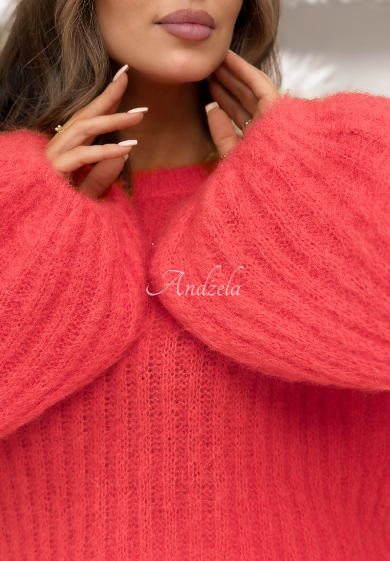 Mohérový sveter so širokými rukávmi Better Than That Koralová