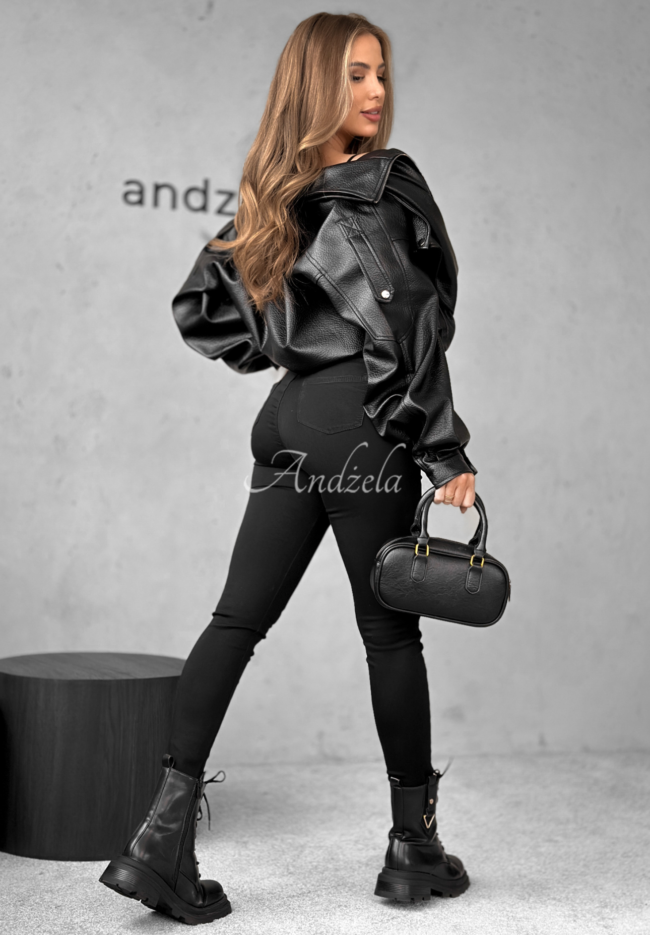 Džínsy skinny More Specific čierne