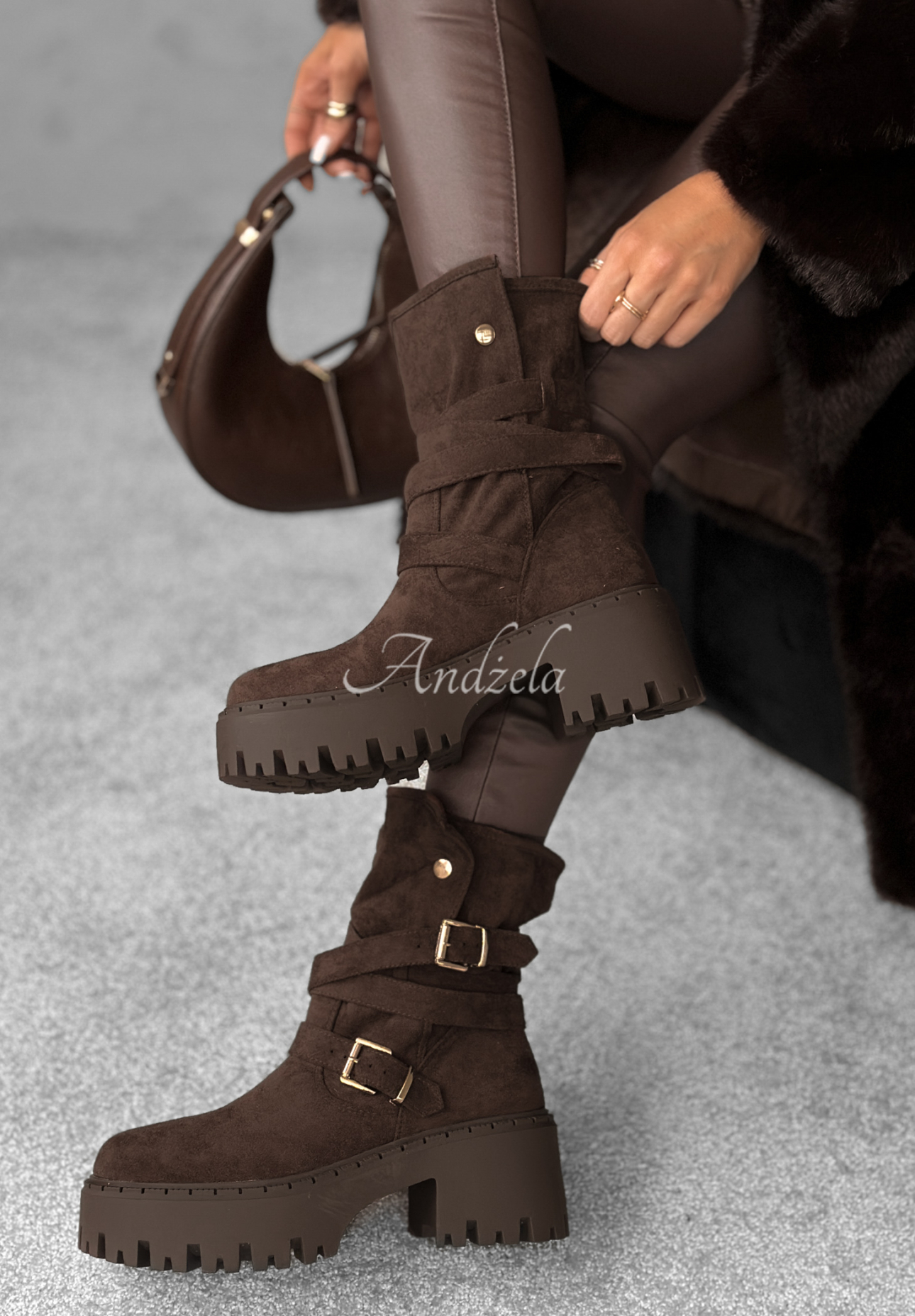 Semišové členkové čižmy s prackami Coldest Months čokoládové