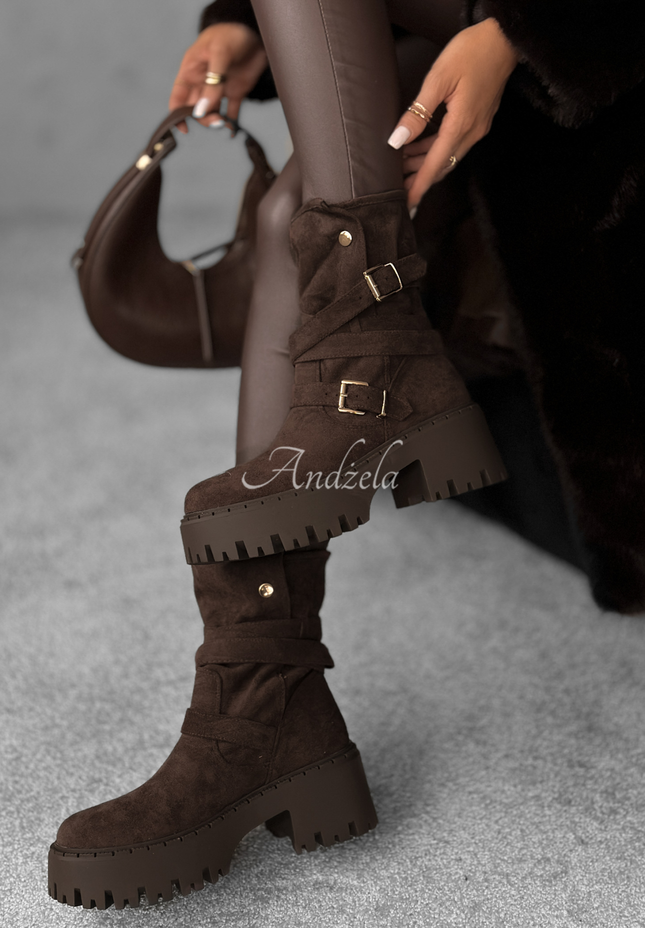 Semišové členkové čižmy s prackami Coldest Months čokoládové