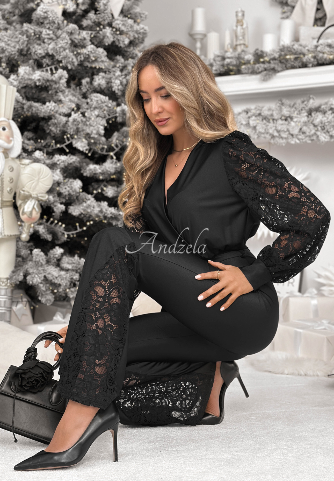 Dlhý overal so zaväzovaním a čipkou Weekend Loading čierne