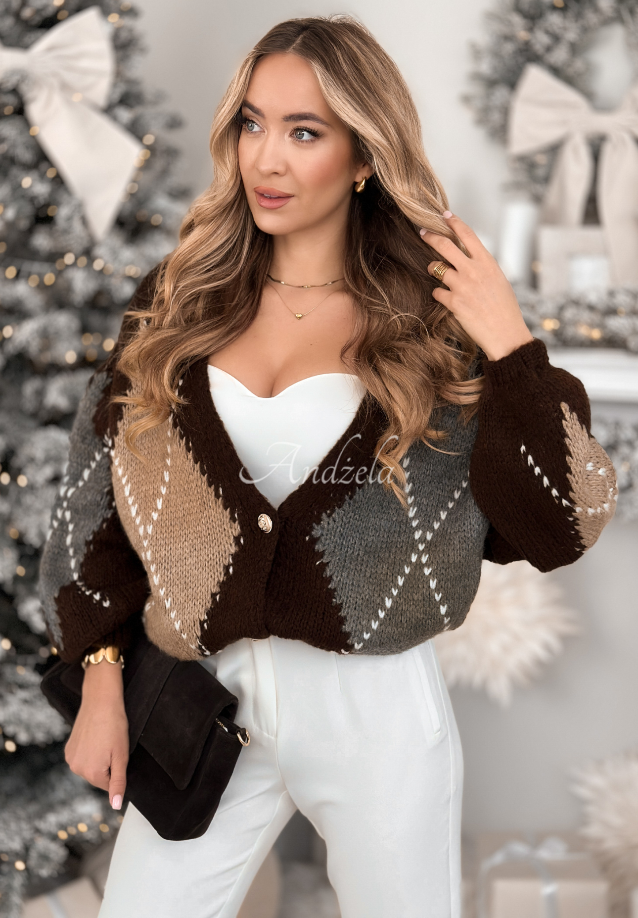 Krátky kardigan s diamantovým vzorom s mohérom Warm Silence čokoládový