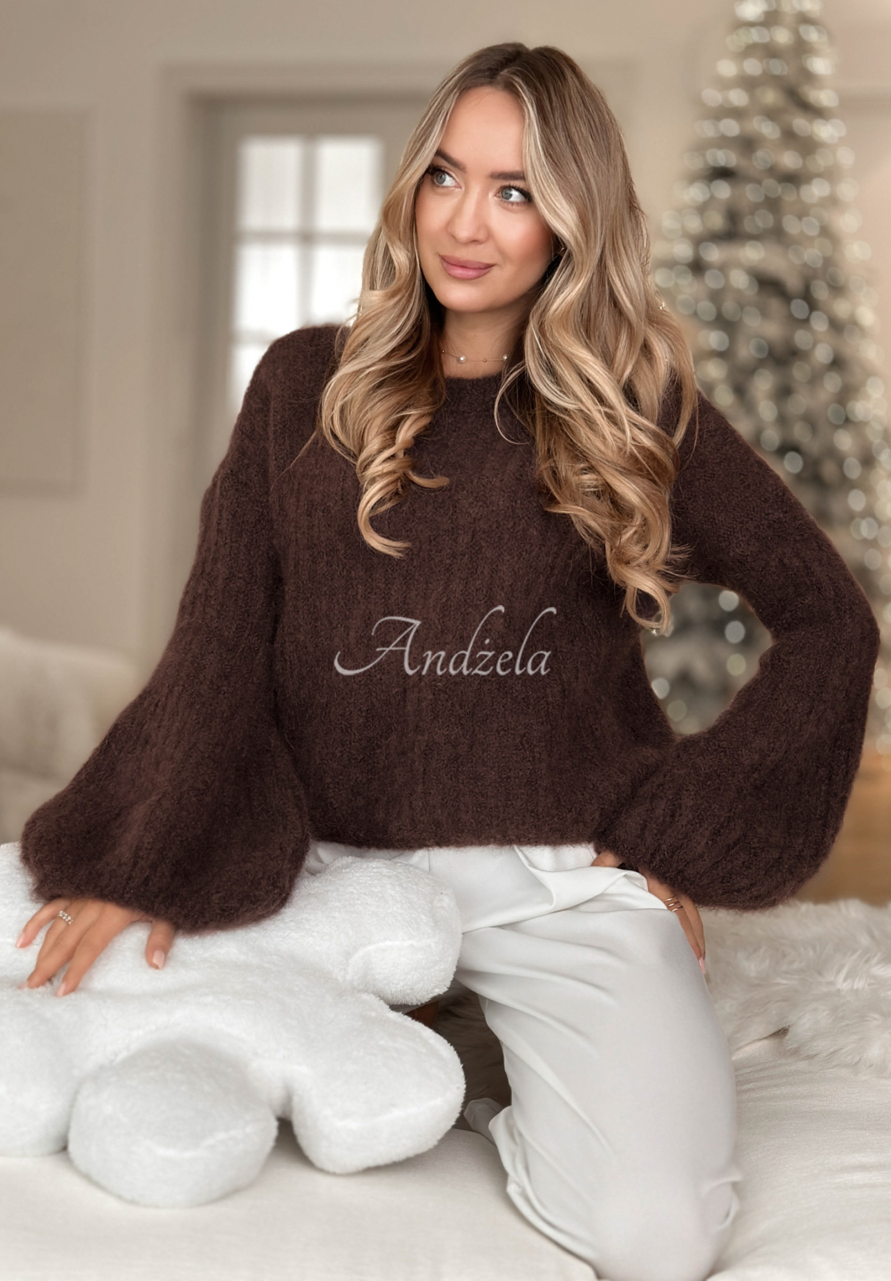 Mäkký mohérový sveter so širokými rukávmi Cotton Candy čokoládový