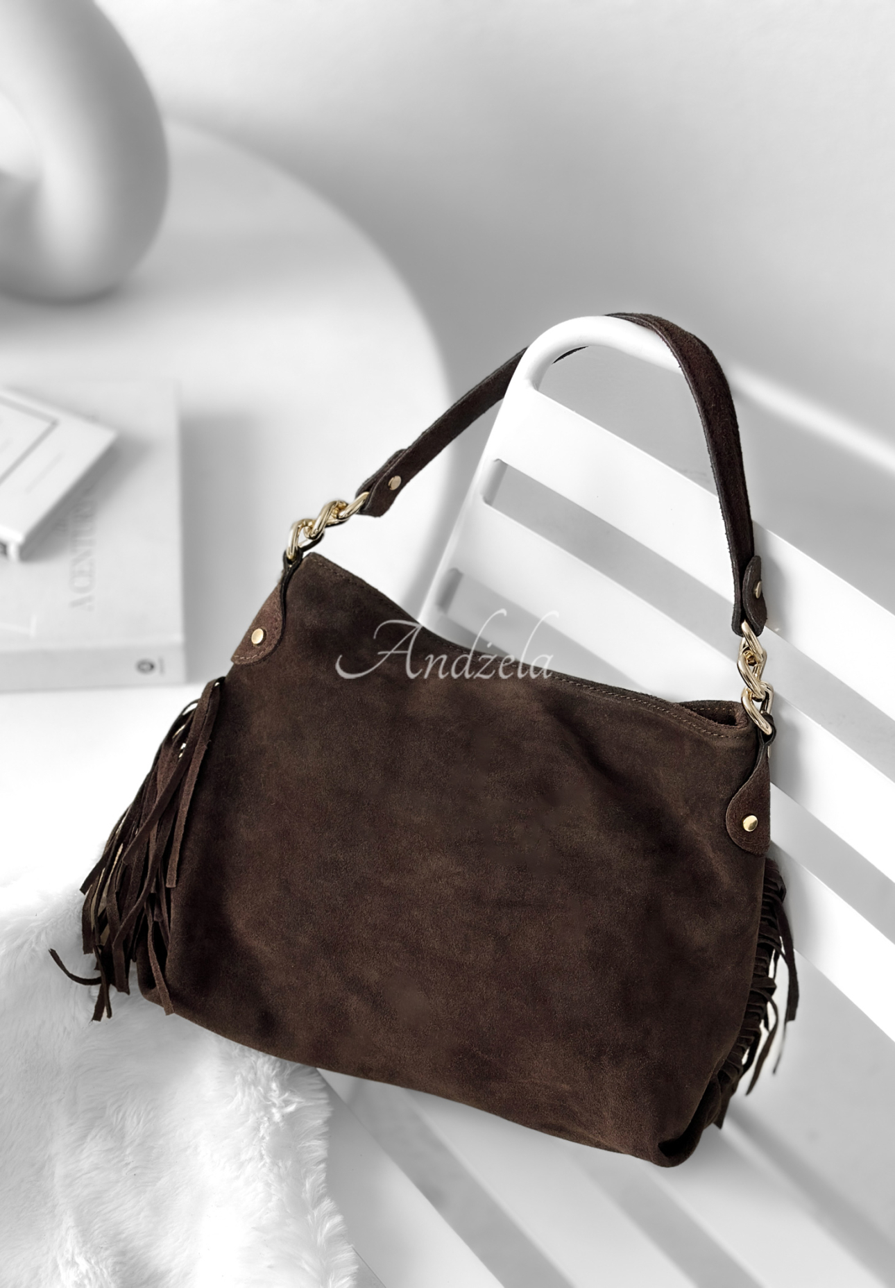 Semišová kabelka so strapcami Final Message čokoládová