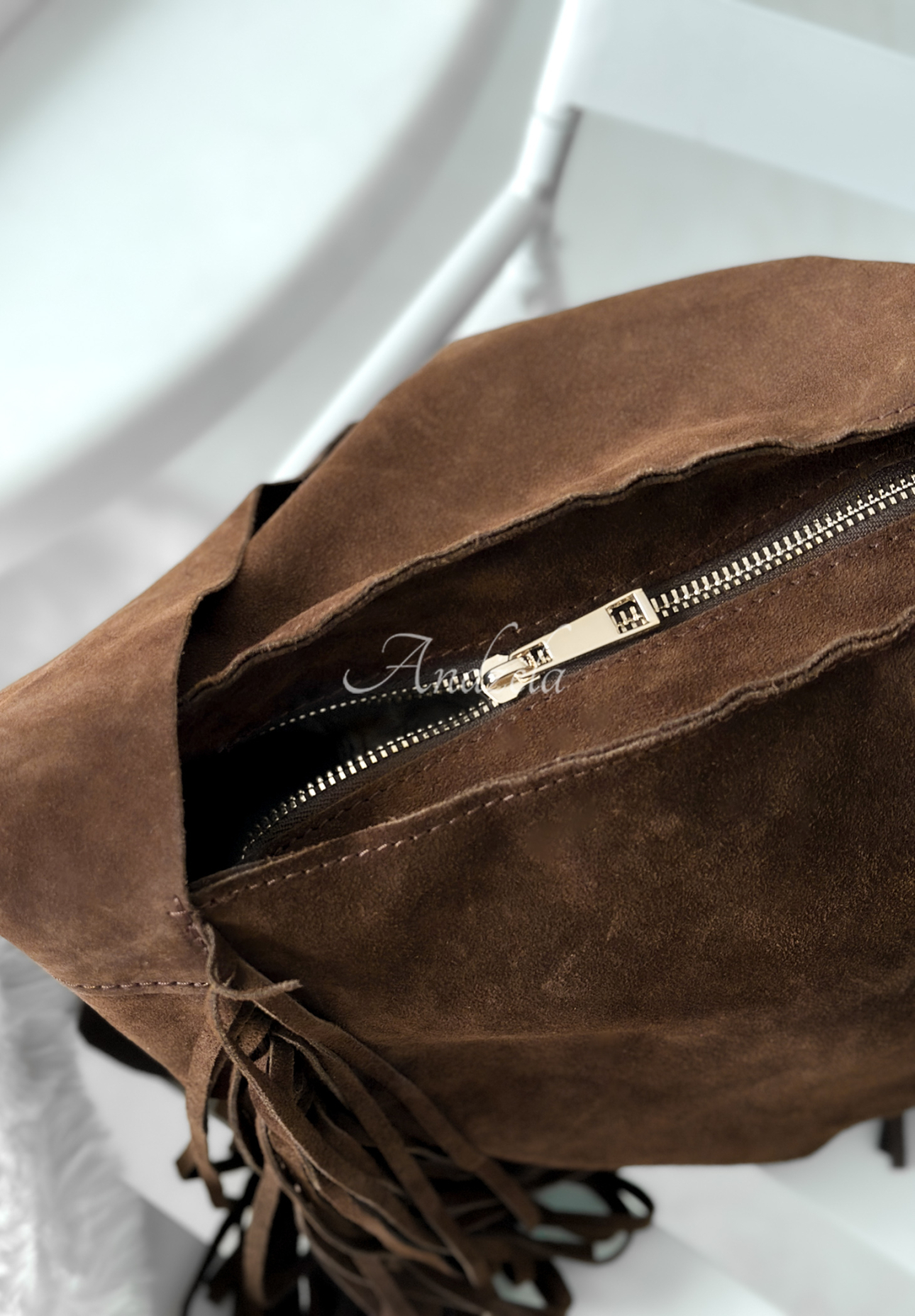 Semišová kabelka so strapcami Maybe Next Time cokoládová