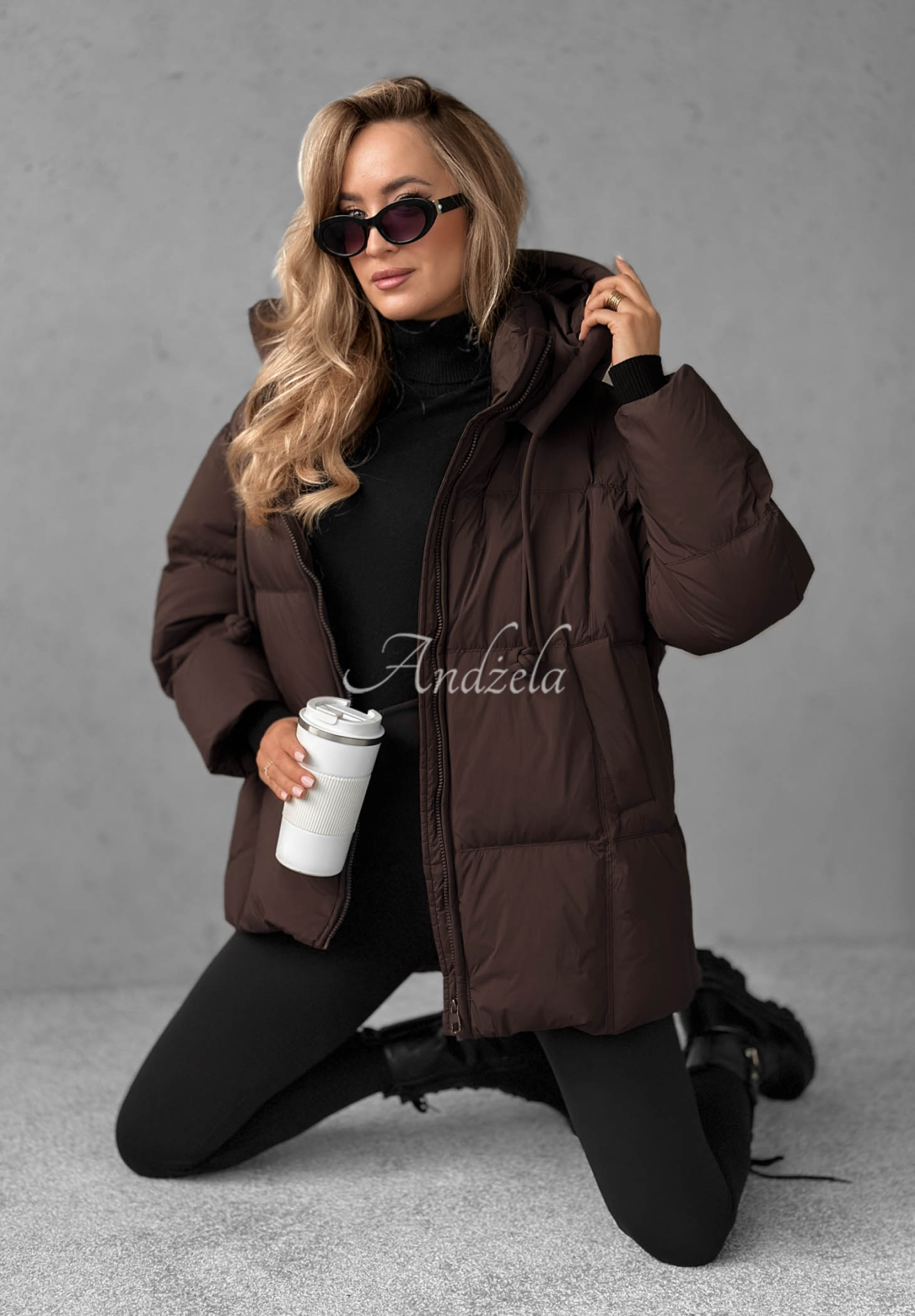 Páperová bunda s kapucňou The Best Way čokoládová