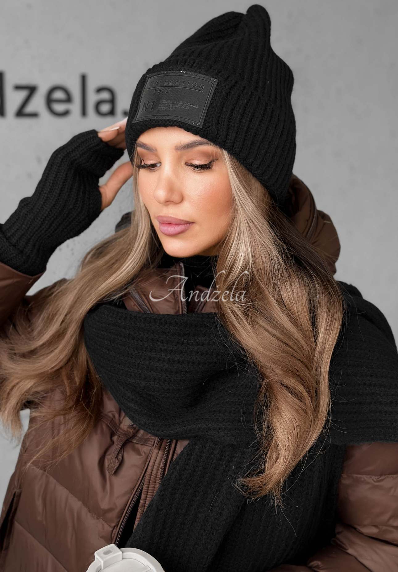 Súprava čiapka, šál, rukavice 3v1 December čierne