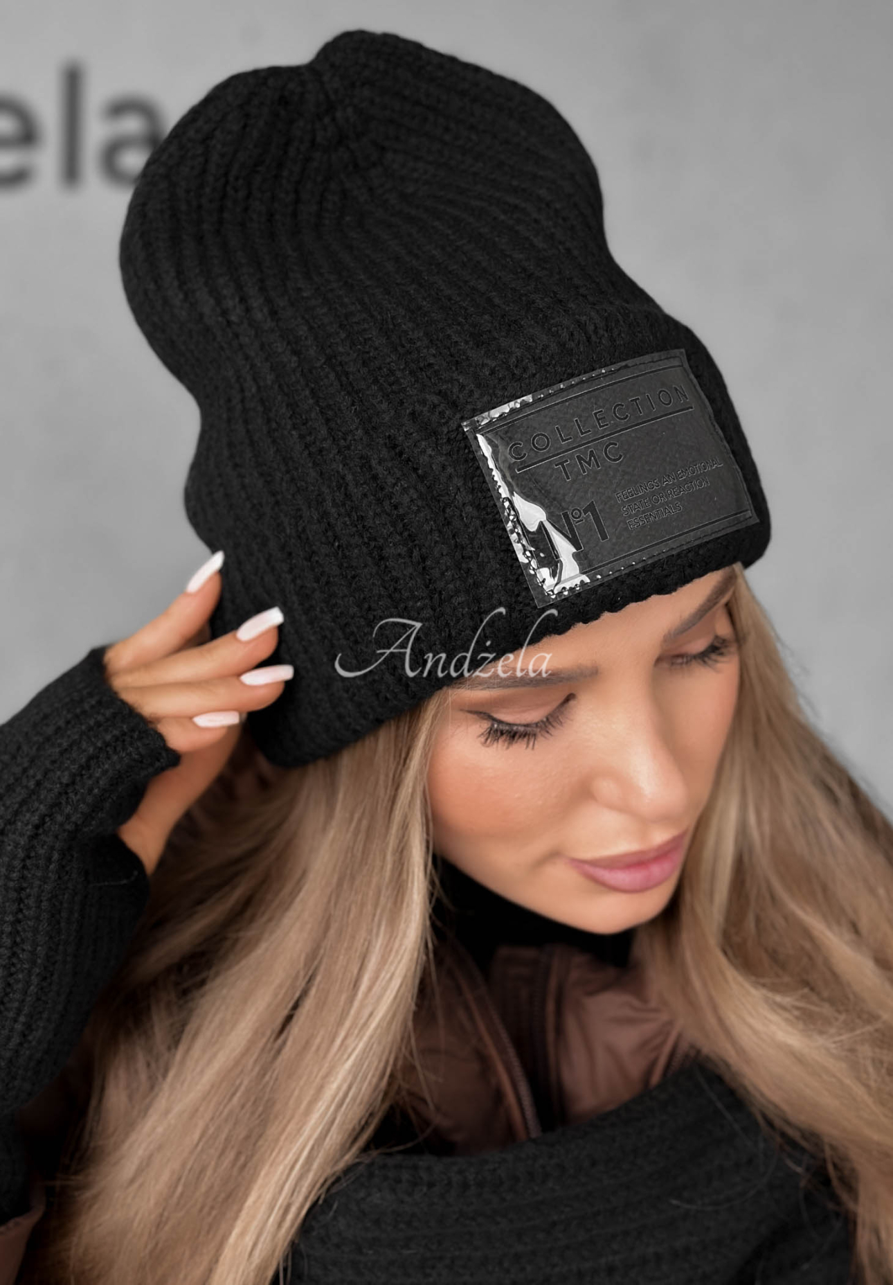 Súprava čiapka, šál, rukavice 3v1 December čierne