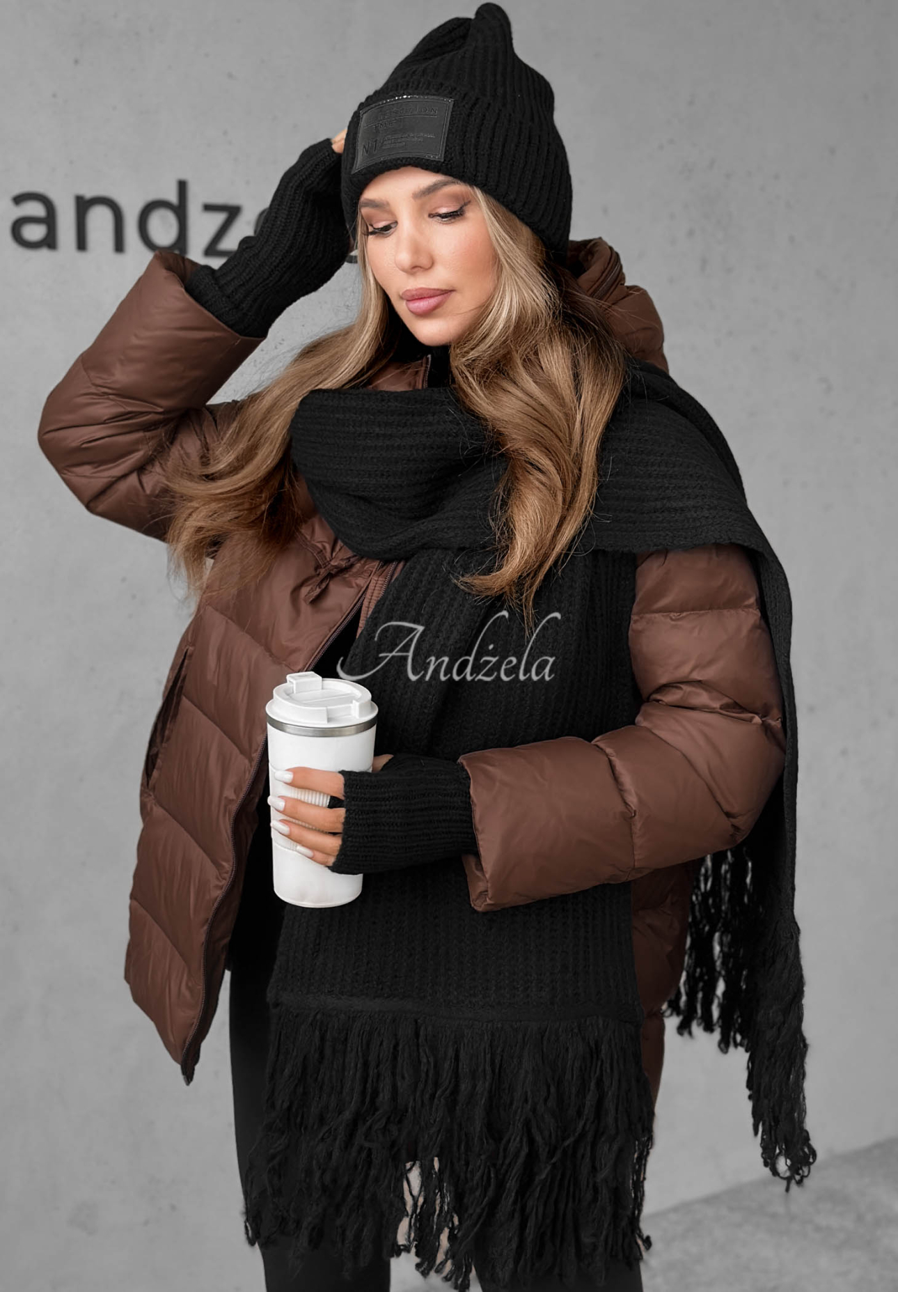 Súprava čiapka, šál, rukavice 3v1 December čierne