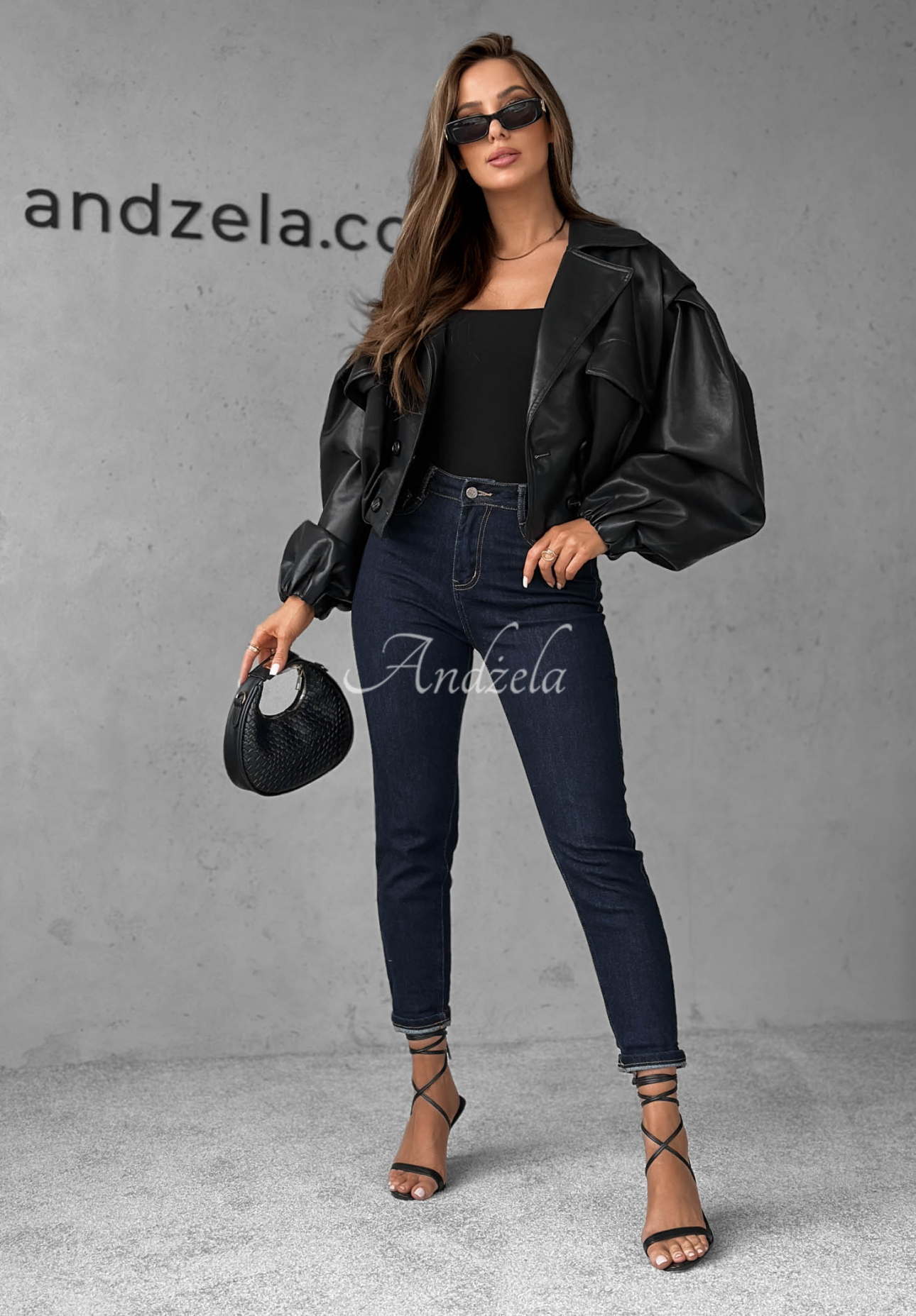 Džínsy mom fit s opaskom Let’s Not Talk tmavomodré