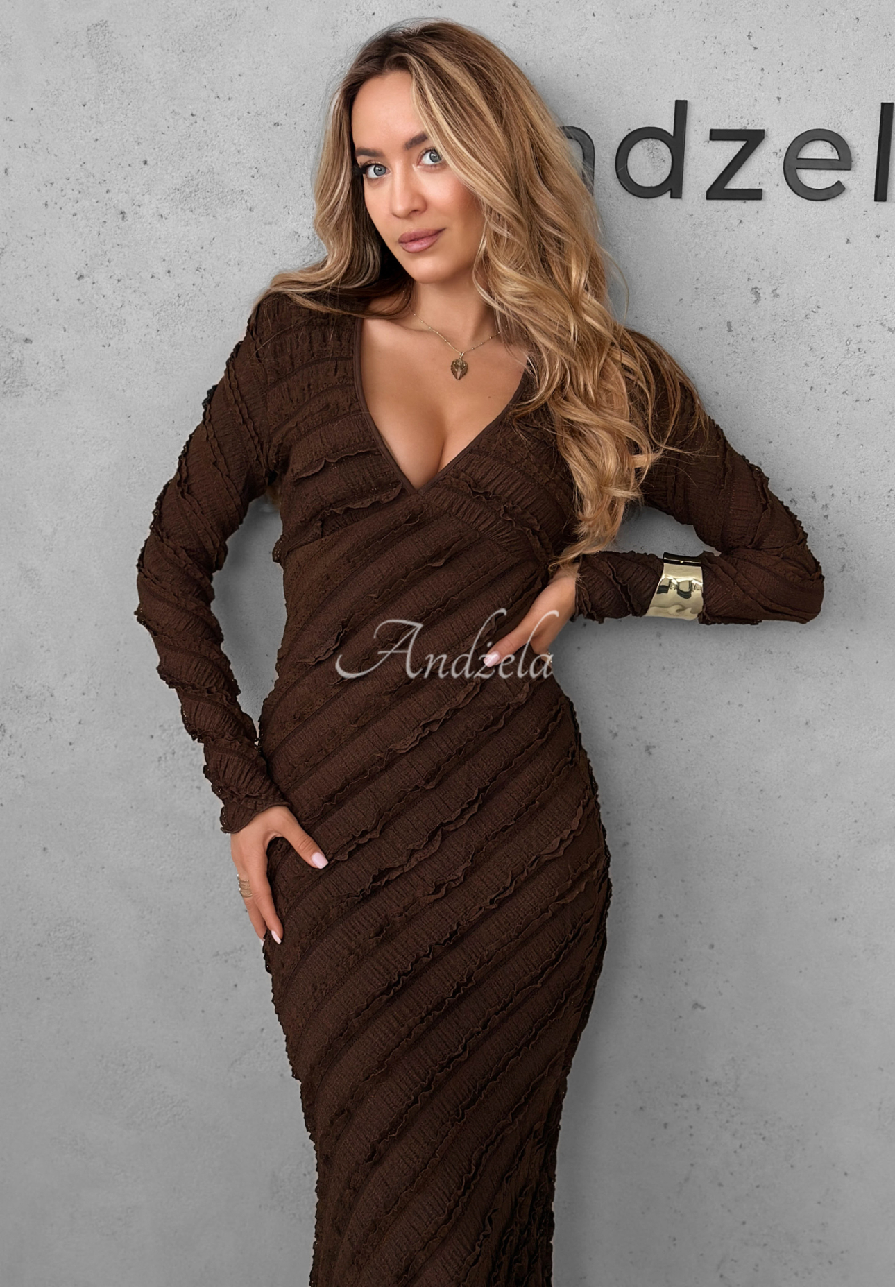 Šaty maxi s volánmi Still Miss You čokoládová