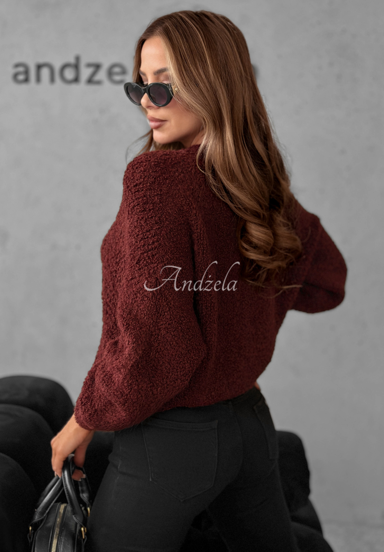 Sveter s mohérom a vlnou Cuddly Companion bordová