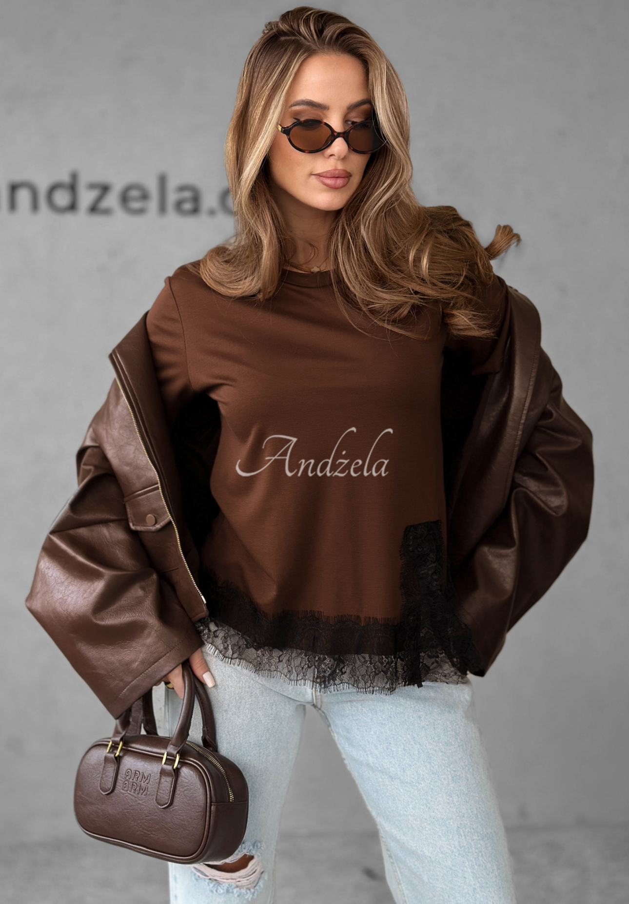 Viskózové tričko s čipkou Daily Lace čokoládový