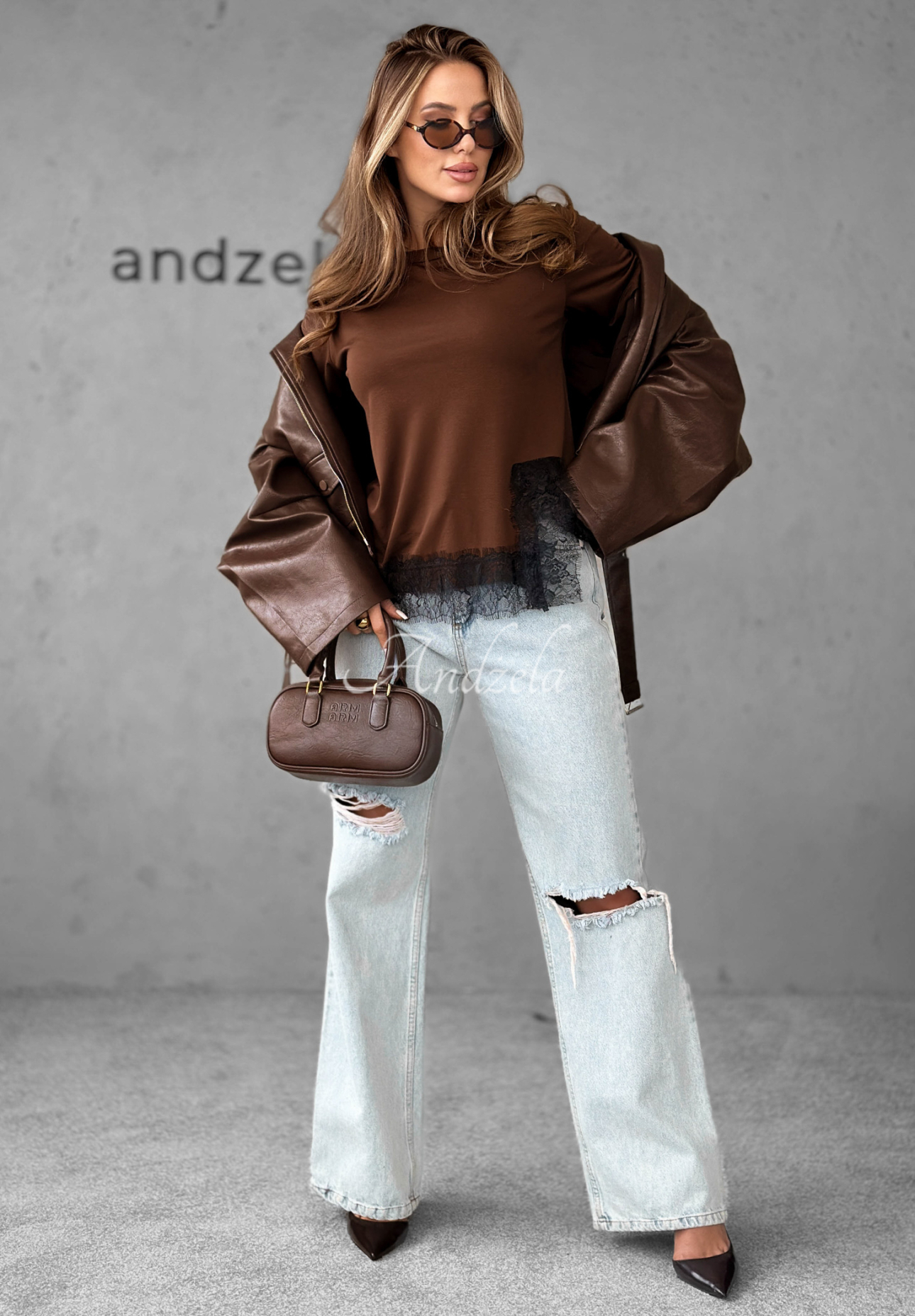 Viskózové tričko s čipkou Daily Lace čokoládový