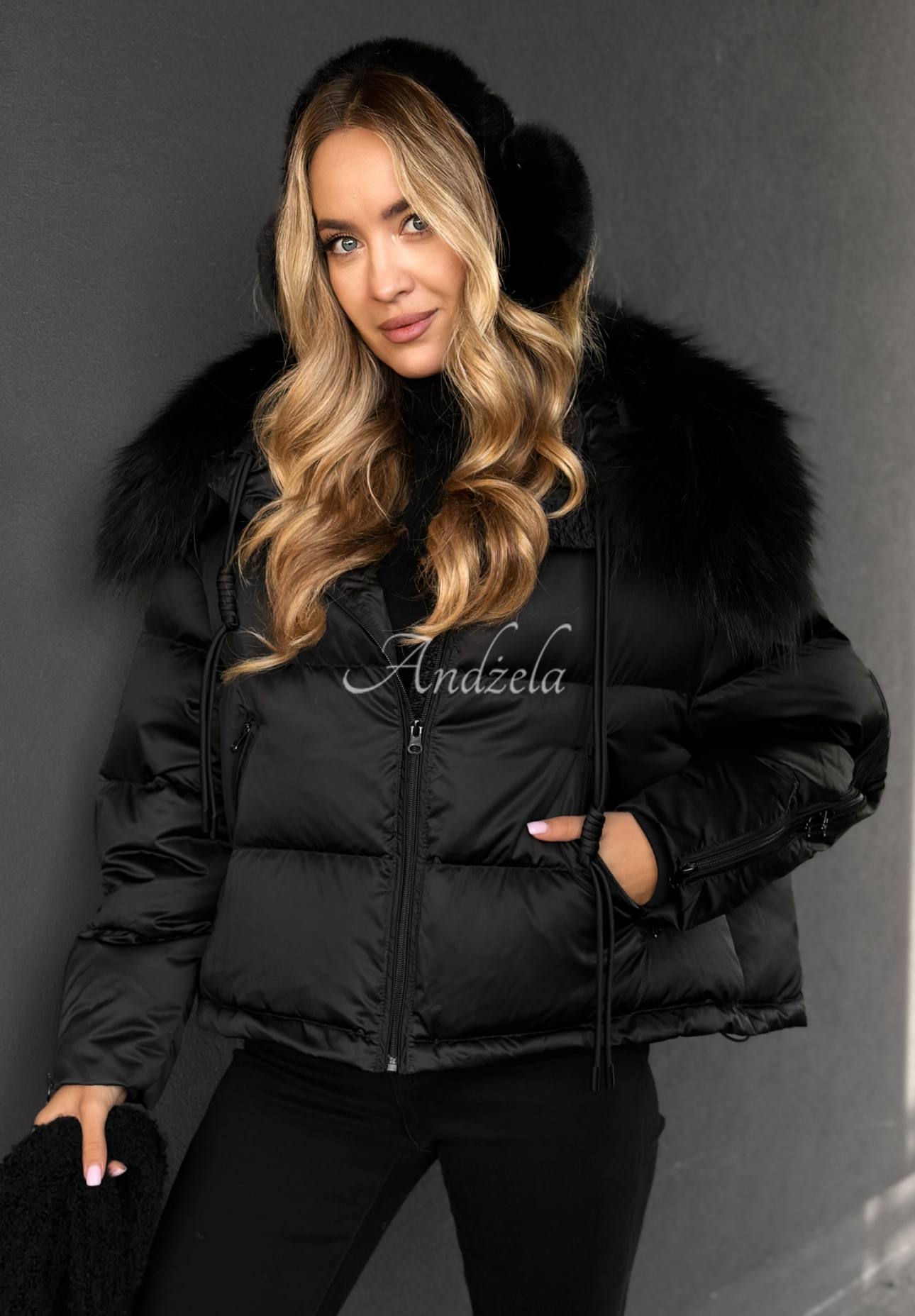 Páperová bunda s kožušinou In Your Dream čierna