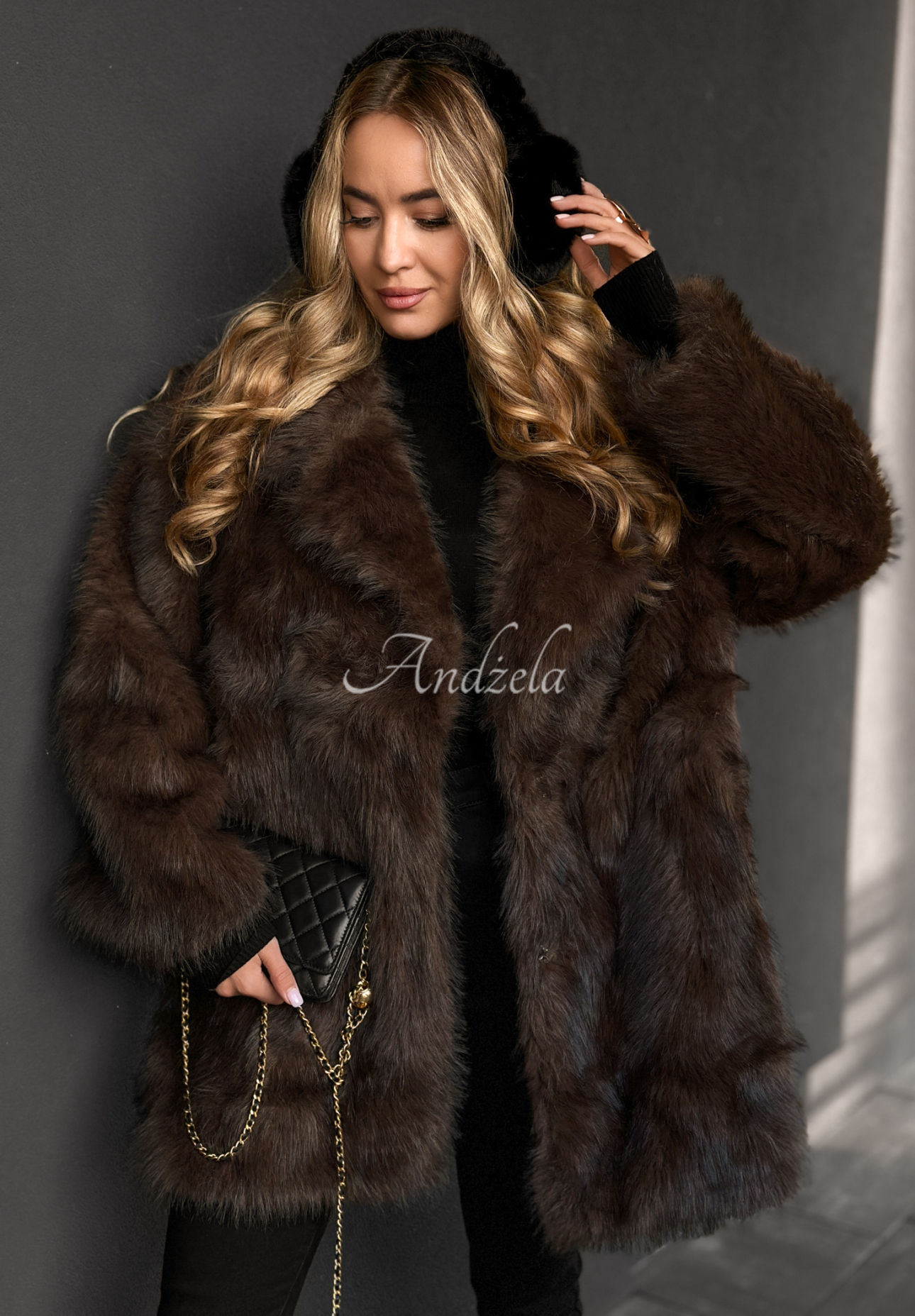 Kabát kožúšok s golierom Chestnut Hill čokoládový