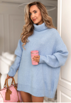 Dzianinowa Šaty z golfem New In Town blankytná