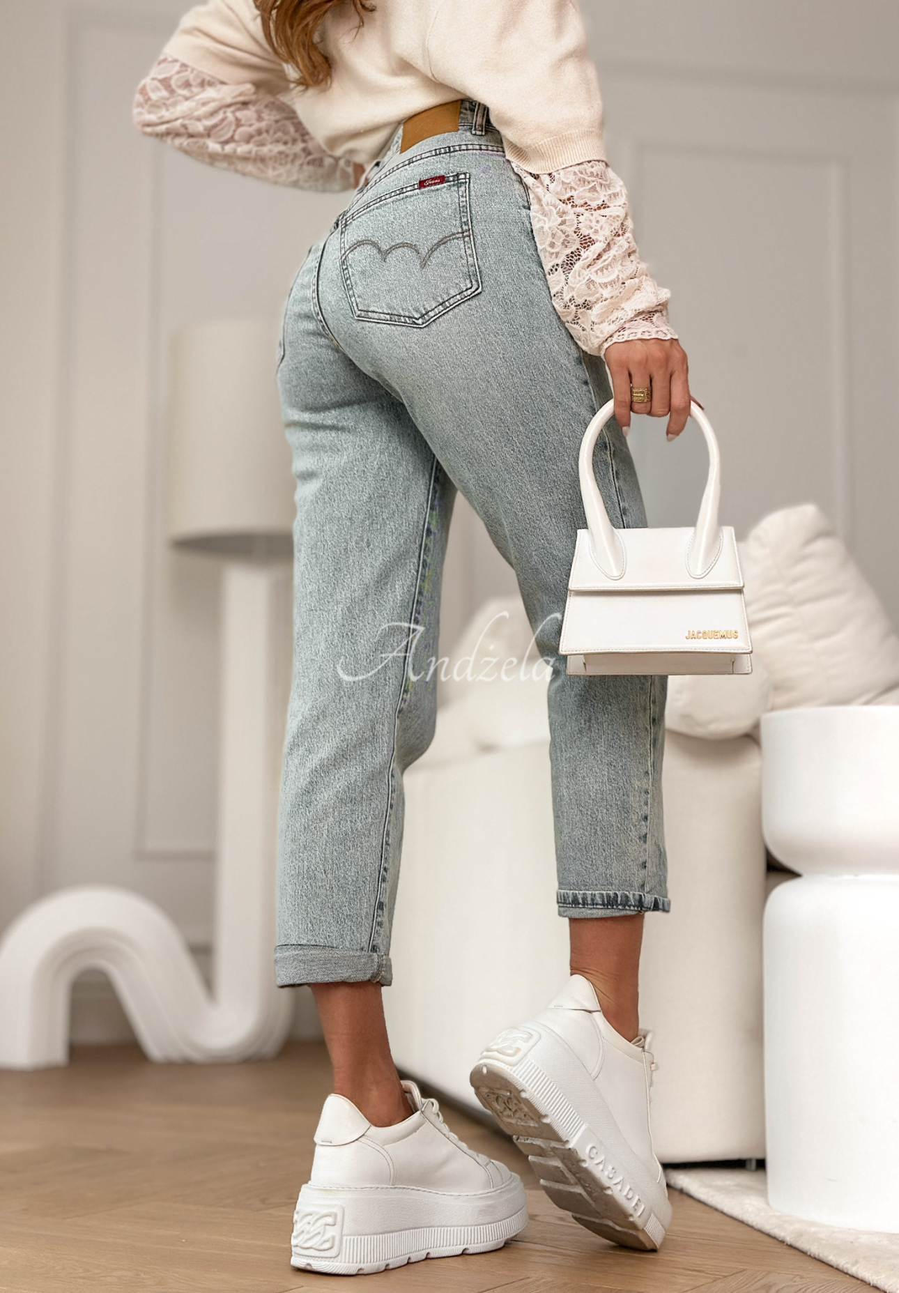 Džínsy mom fit s opaskom Before I Go svetlomodré