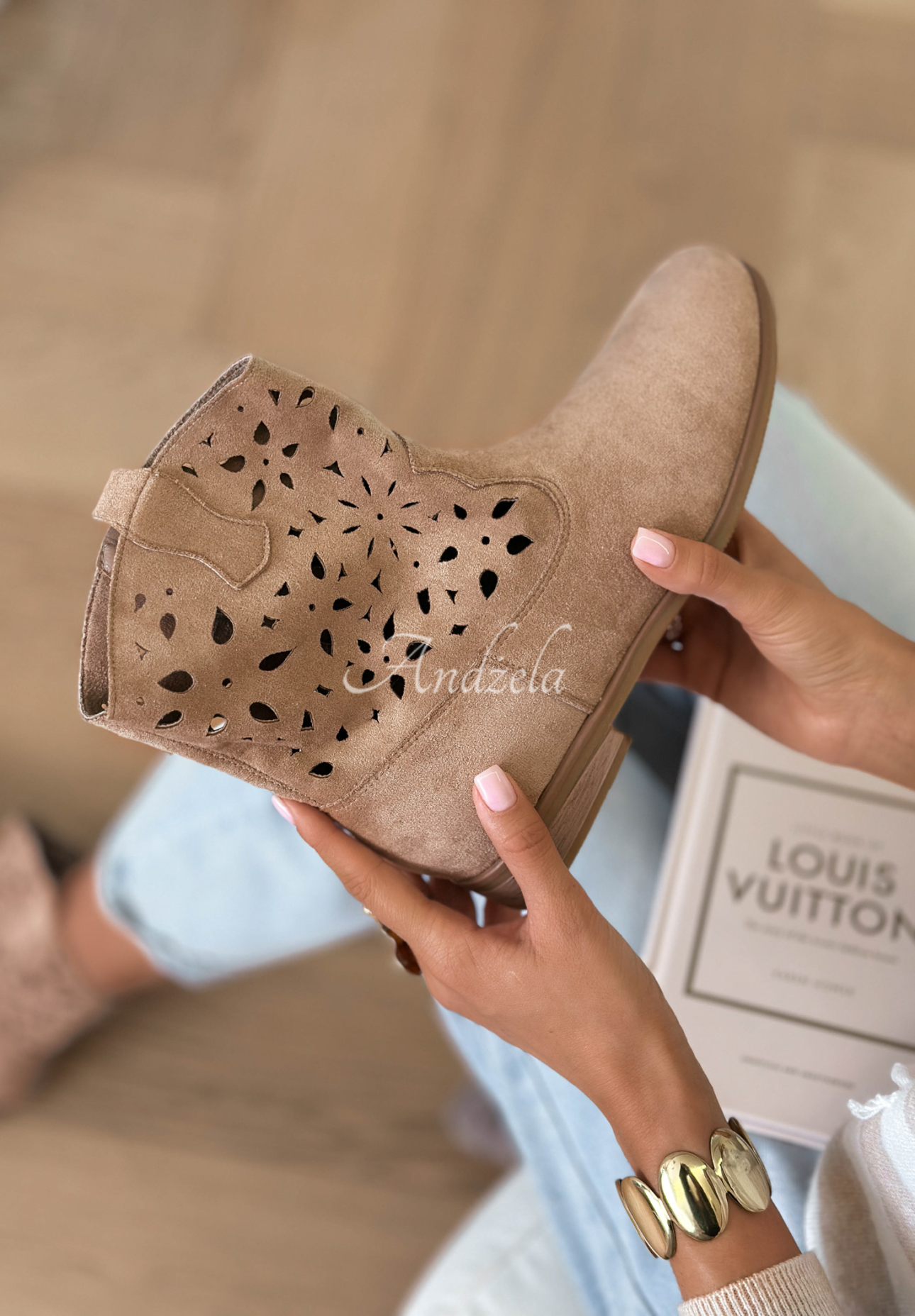 Semišové ažúrové členkové čižmy Good Times Roll béžové