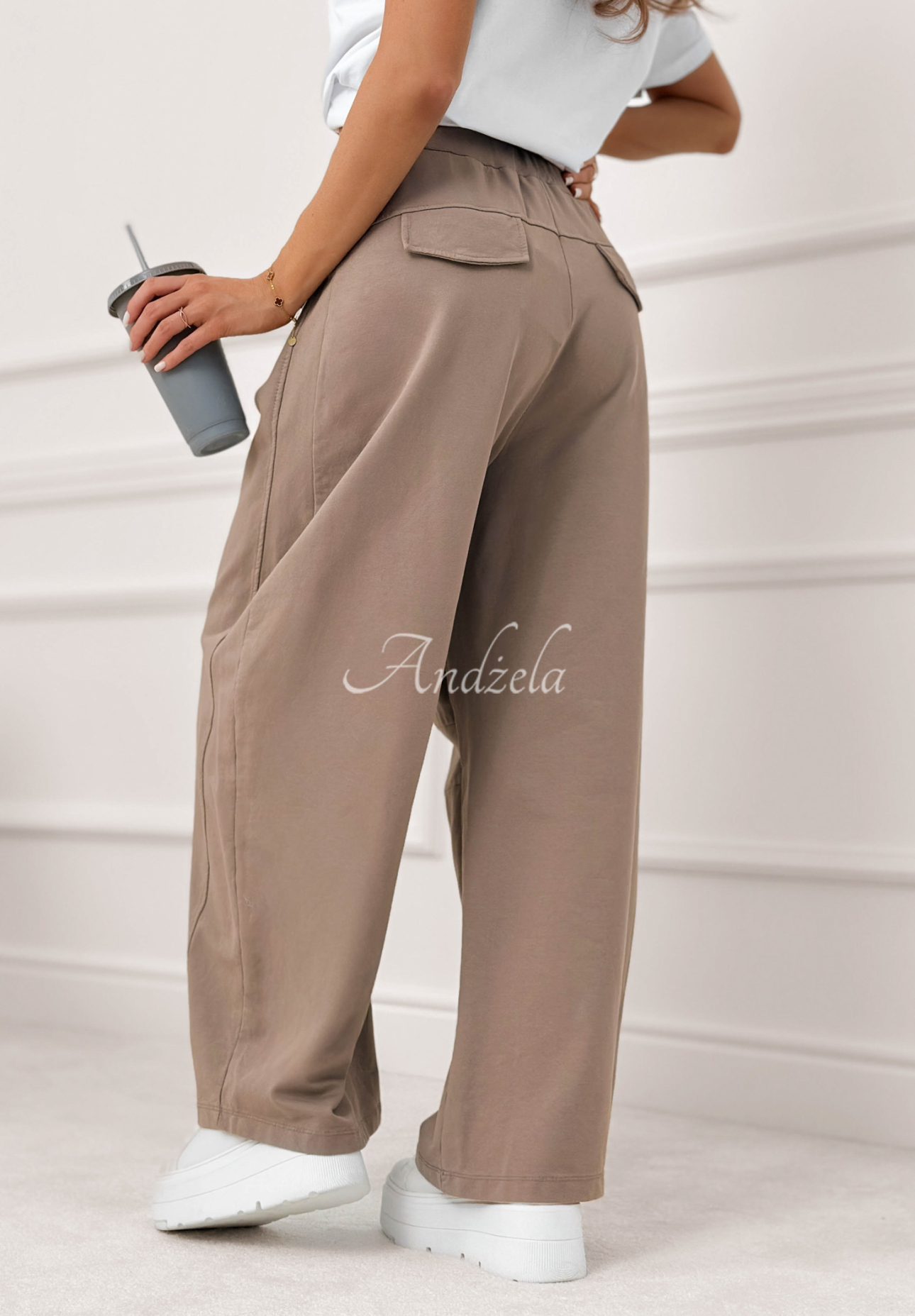 Bavlnené tepláky wide leg The Game Changed Mokka