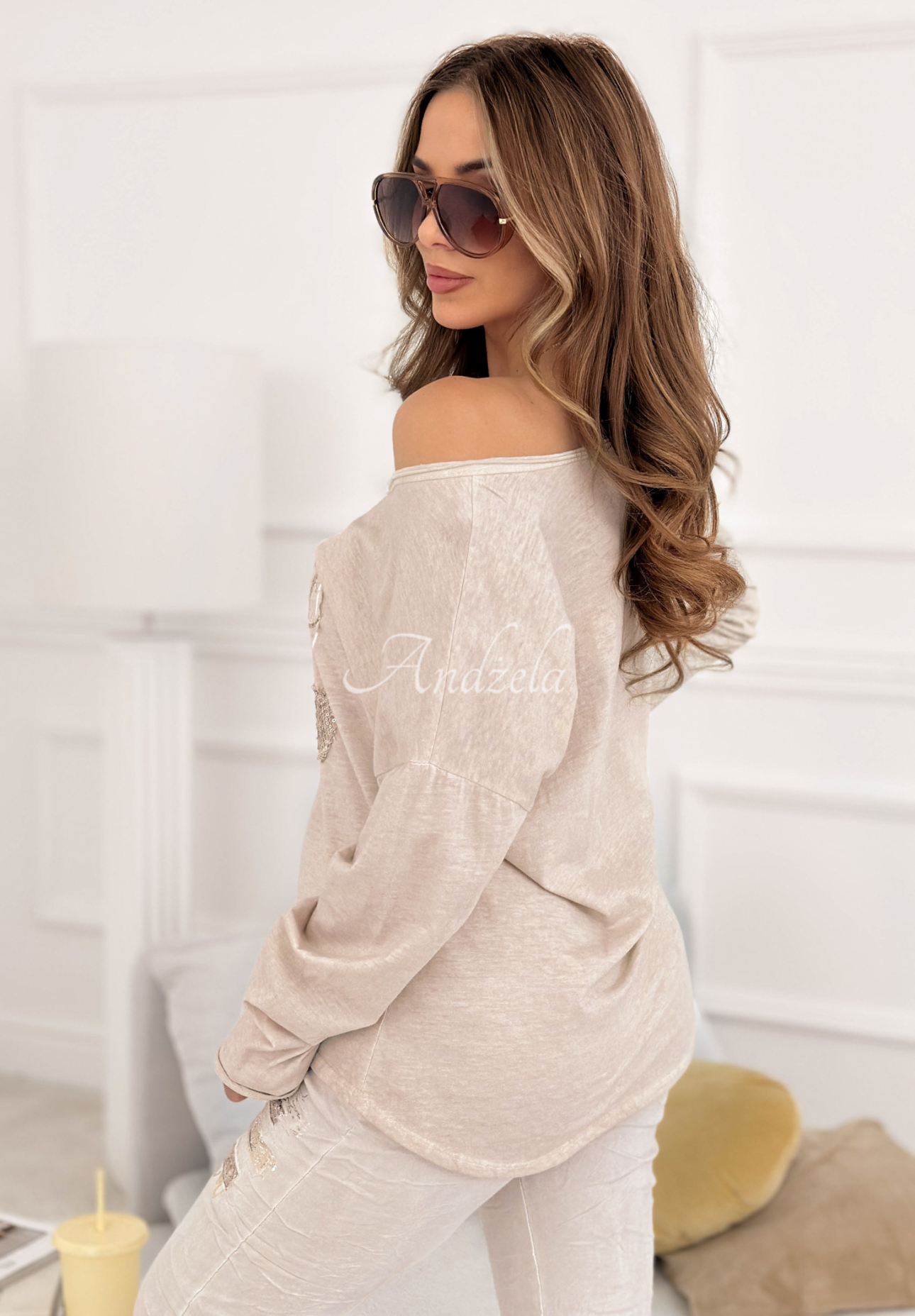 Bavlnená blúzka s flitrami a potlačou Perfectly Imperfect béžová