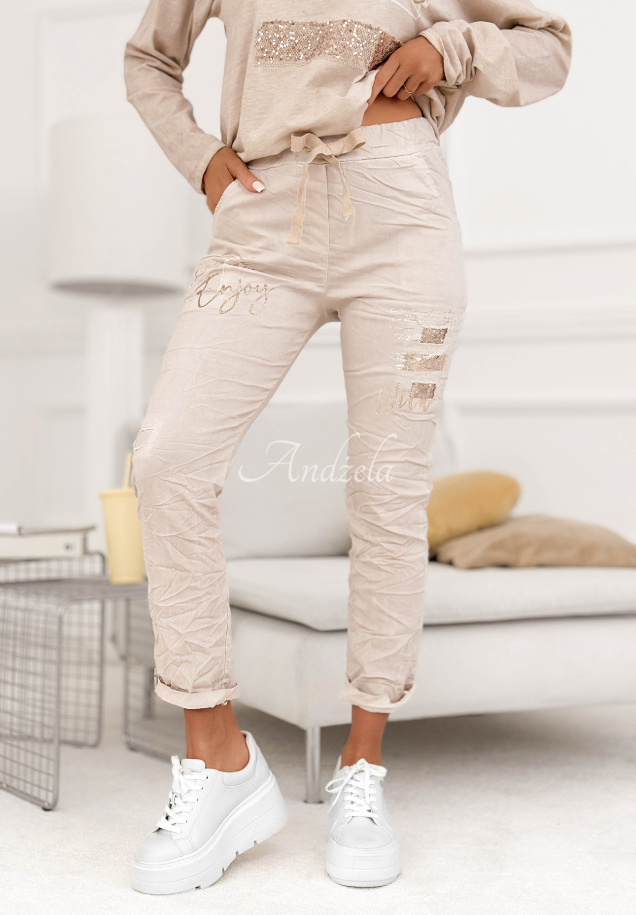 Látkové nohavice z viskózy s flitrami Perfectly Imperfect béžové