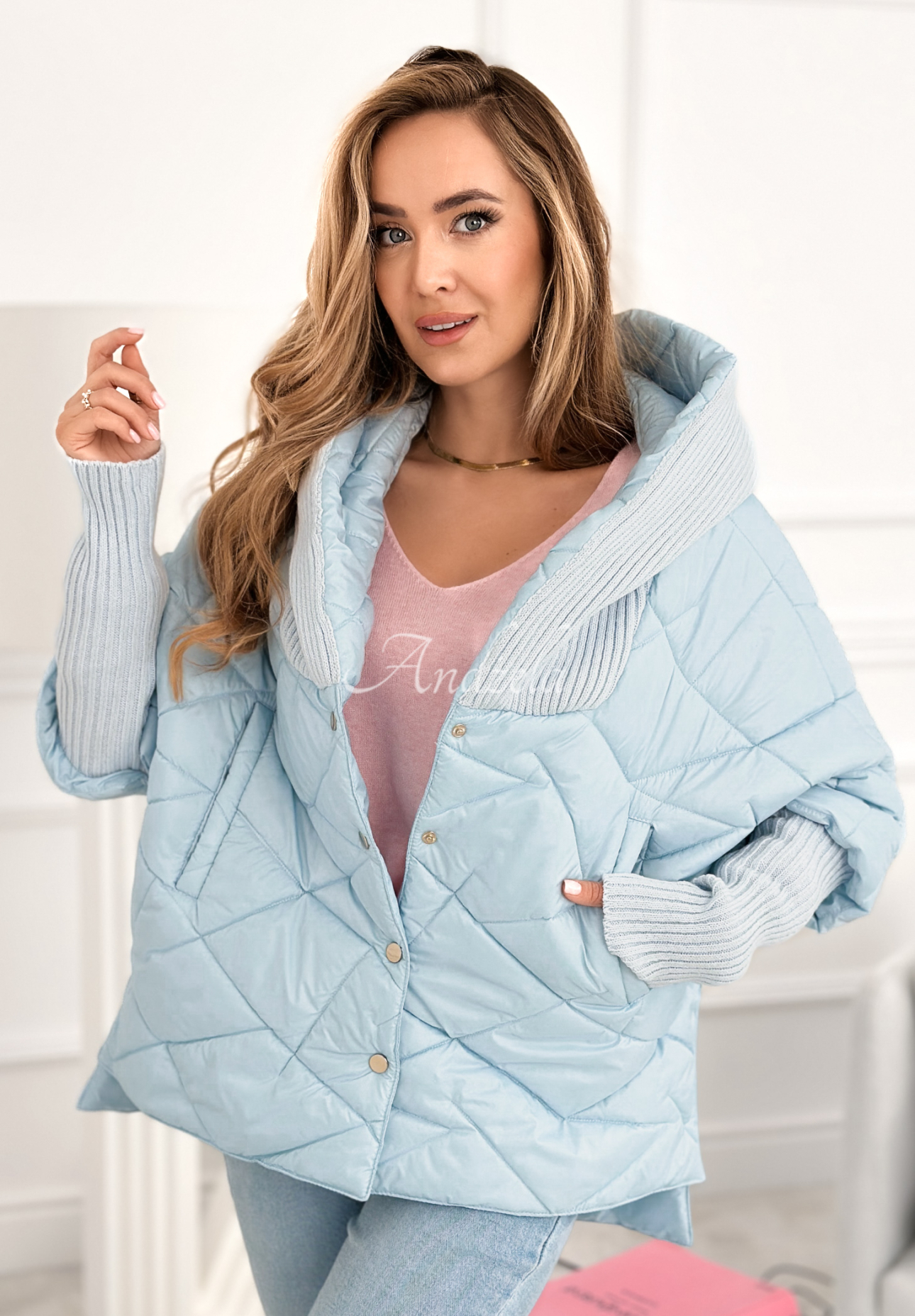 Bunda oversize s kapucňou Sancha blankytná