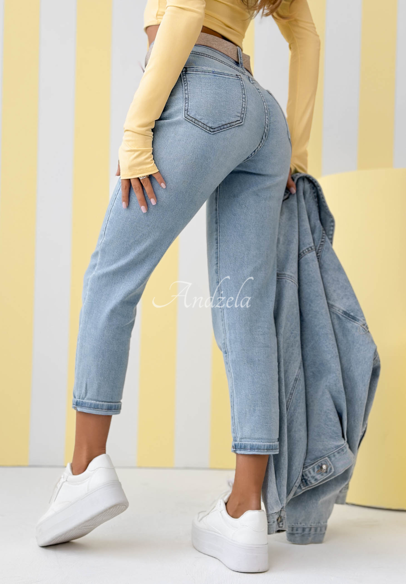 Džínsy mom fit Break the Silence svetlomodré