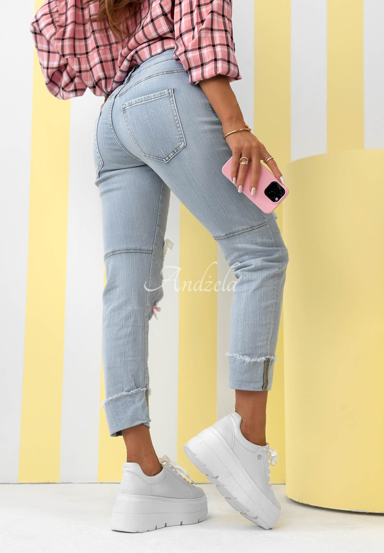 Džínsy mom fit s kvetmi Sweet Little Flowers svetlomodré