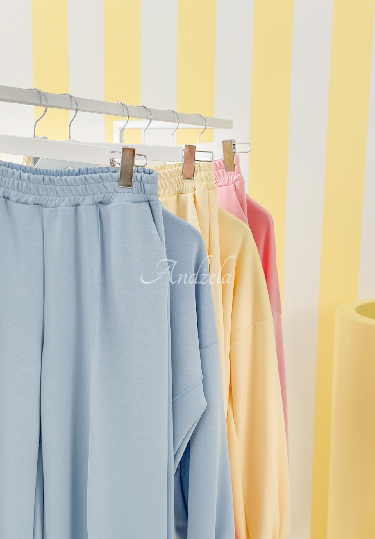 Viskózová tepláková súprava Full Of Motivation žltá