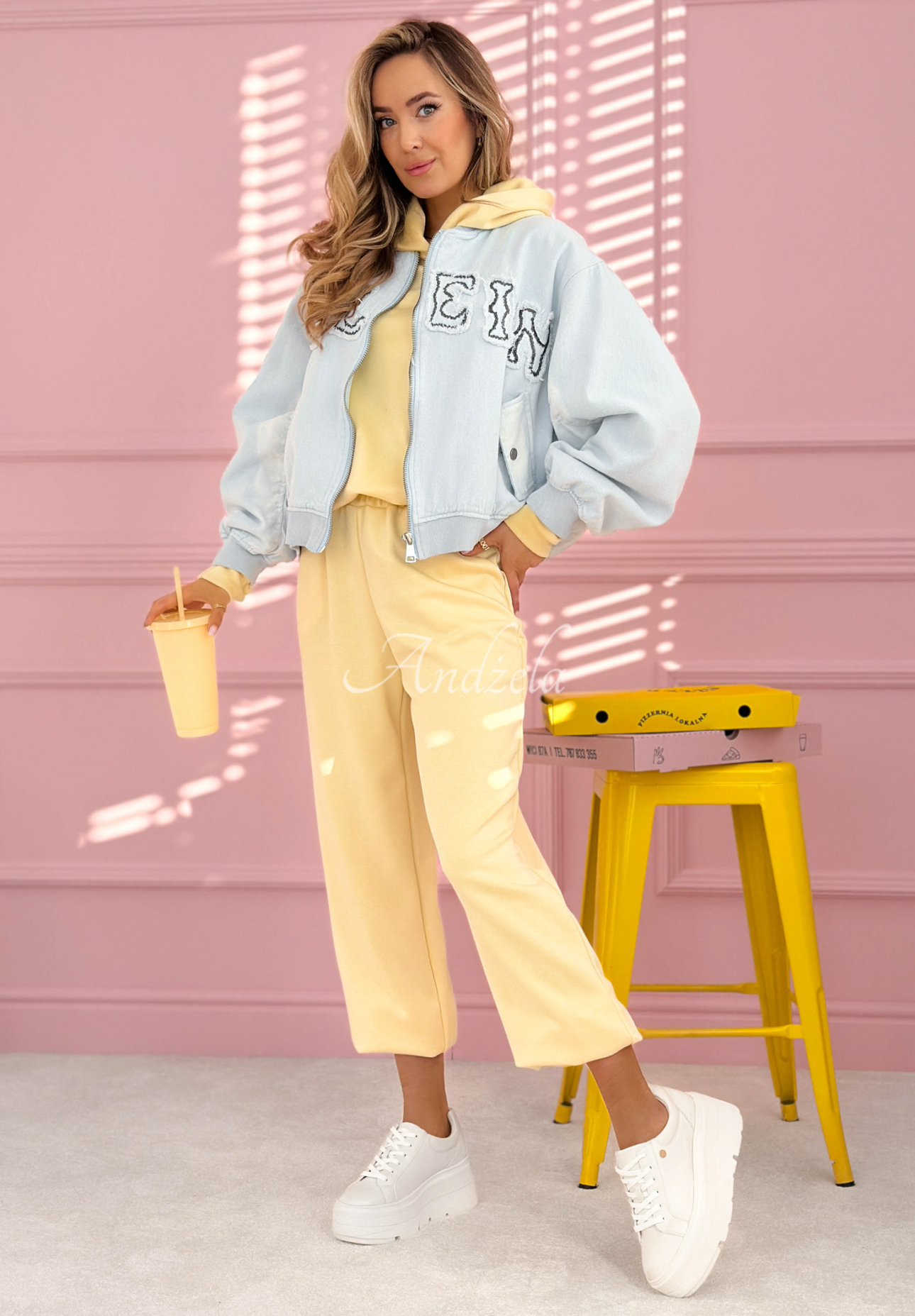 Bunda bombera s nášivkami The Rabbit Lady blankytná