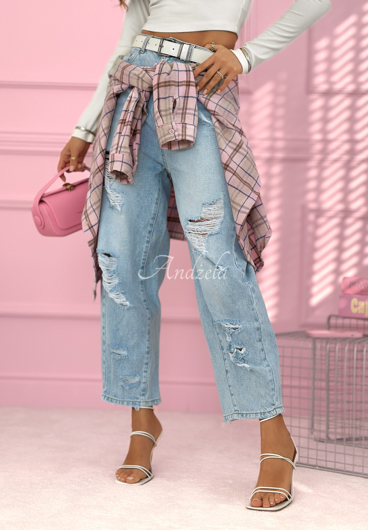 Džínsy balloon s odreninami Noah modré