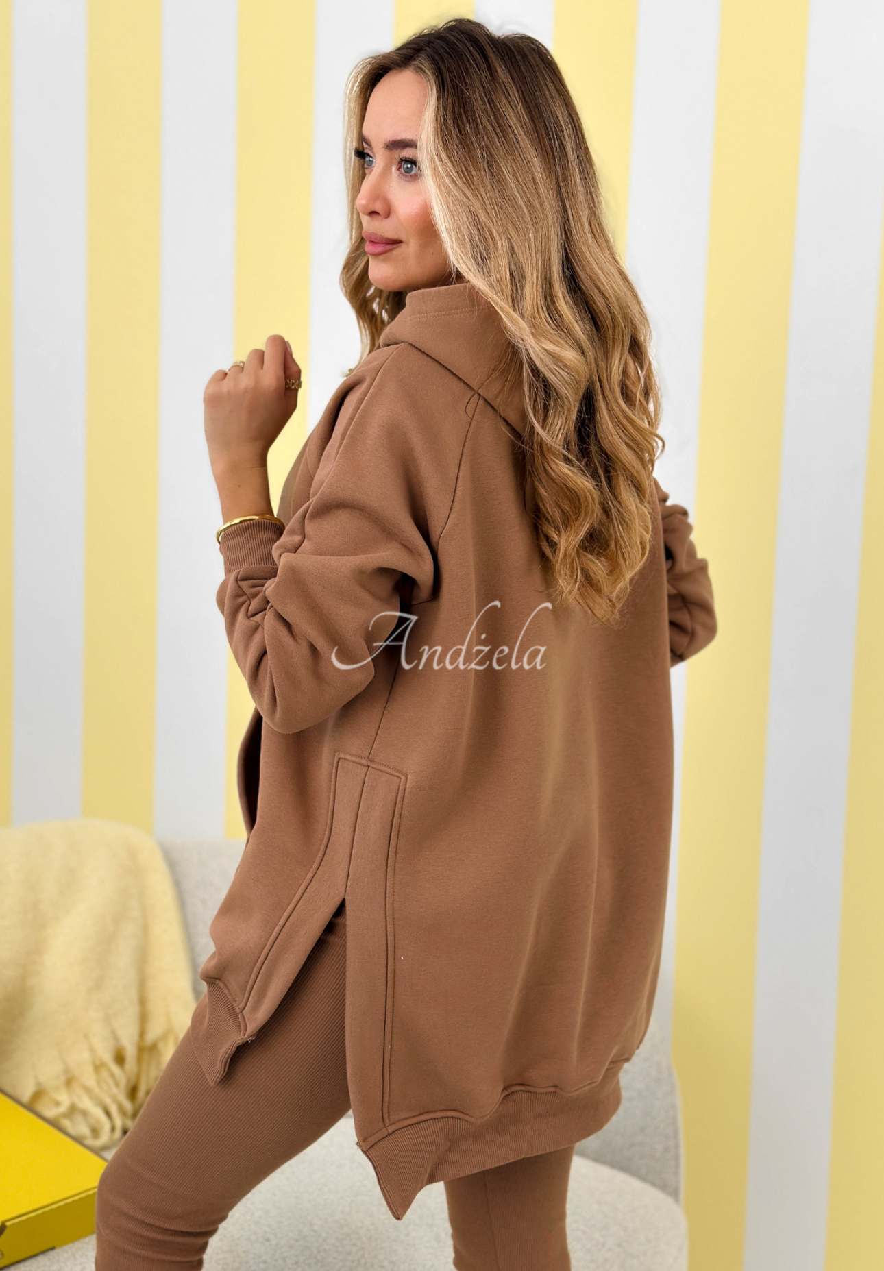 Mikina s vreckom s kapucňou Siempre ťavia