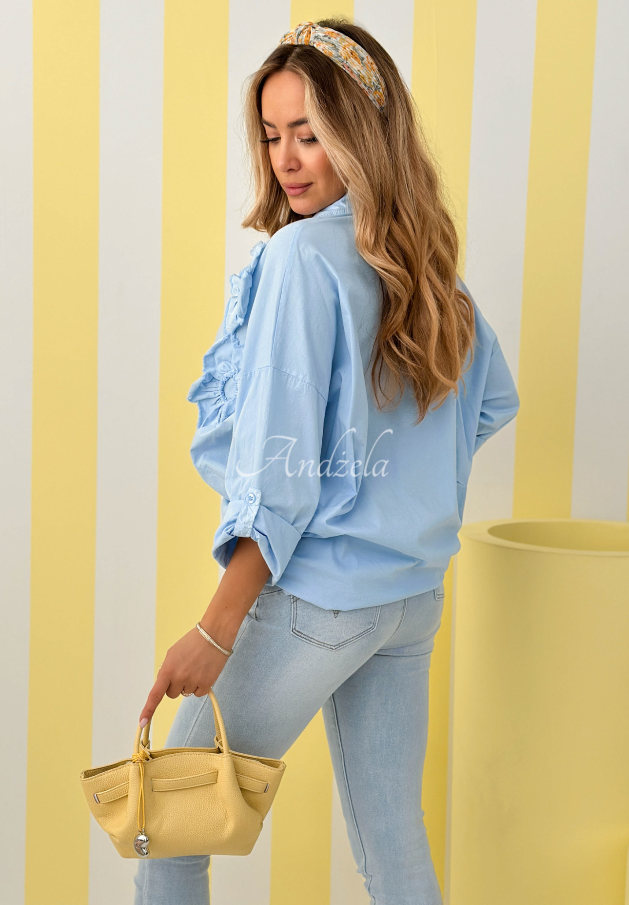 Bavlnená košeľa s našitými kvetmi April Flowers blankytná