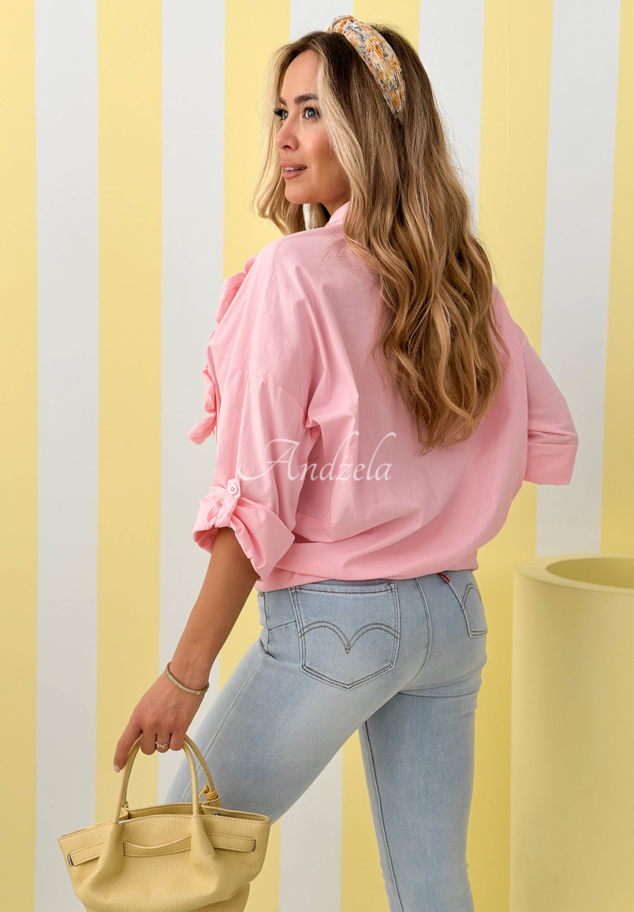 Bavlnená košeľa s našitými kvetmi April Flowers púdrovo ružová