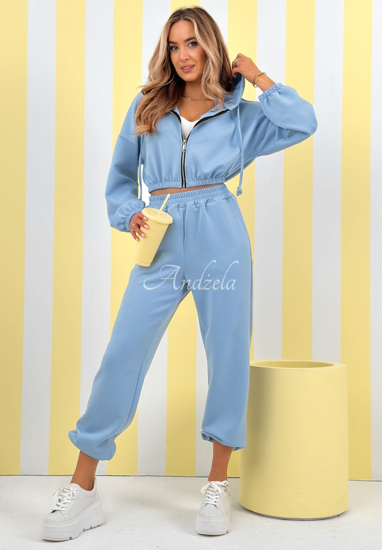 Tepláková súprava s viskózou a manžetami New Season Baddie blankytné