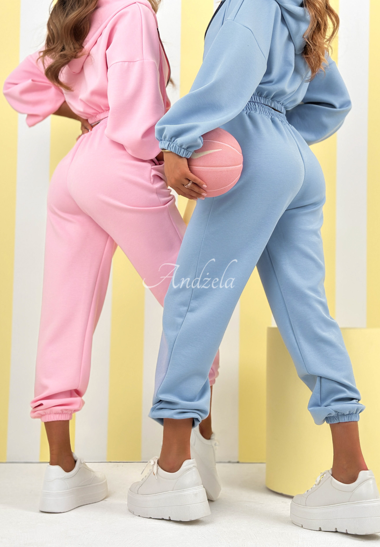 Tepláková súprava s viskózou a manžetami New Season Baddie blankytné