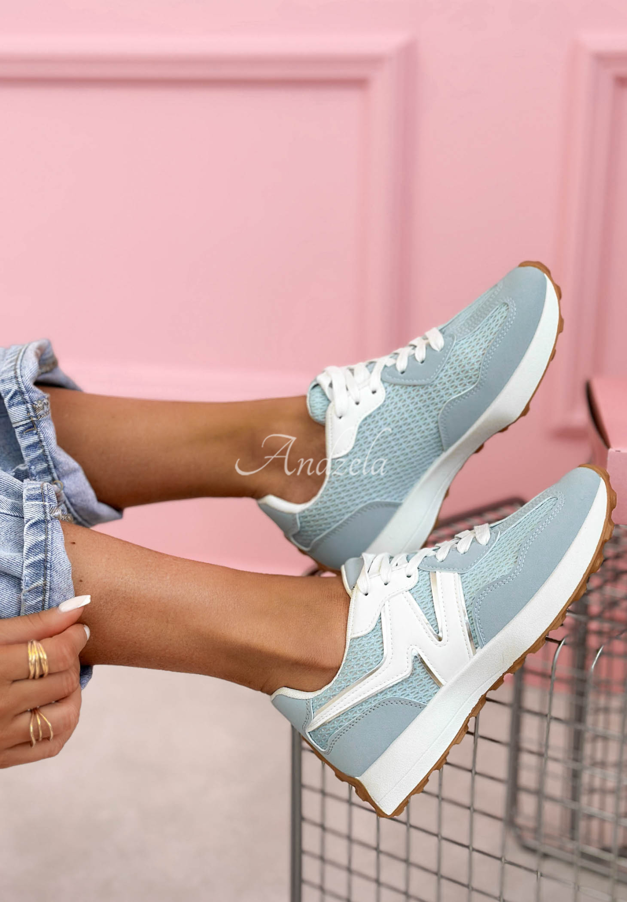 Tenisky Running Towards You blankytné