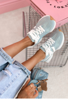 Sneakersy Running Towards You biele