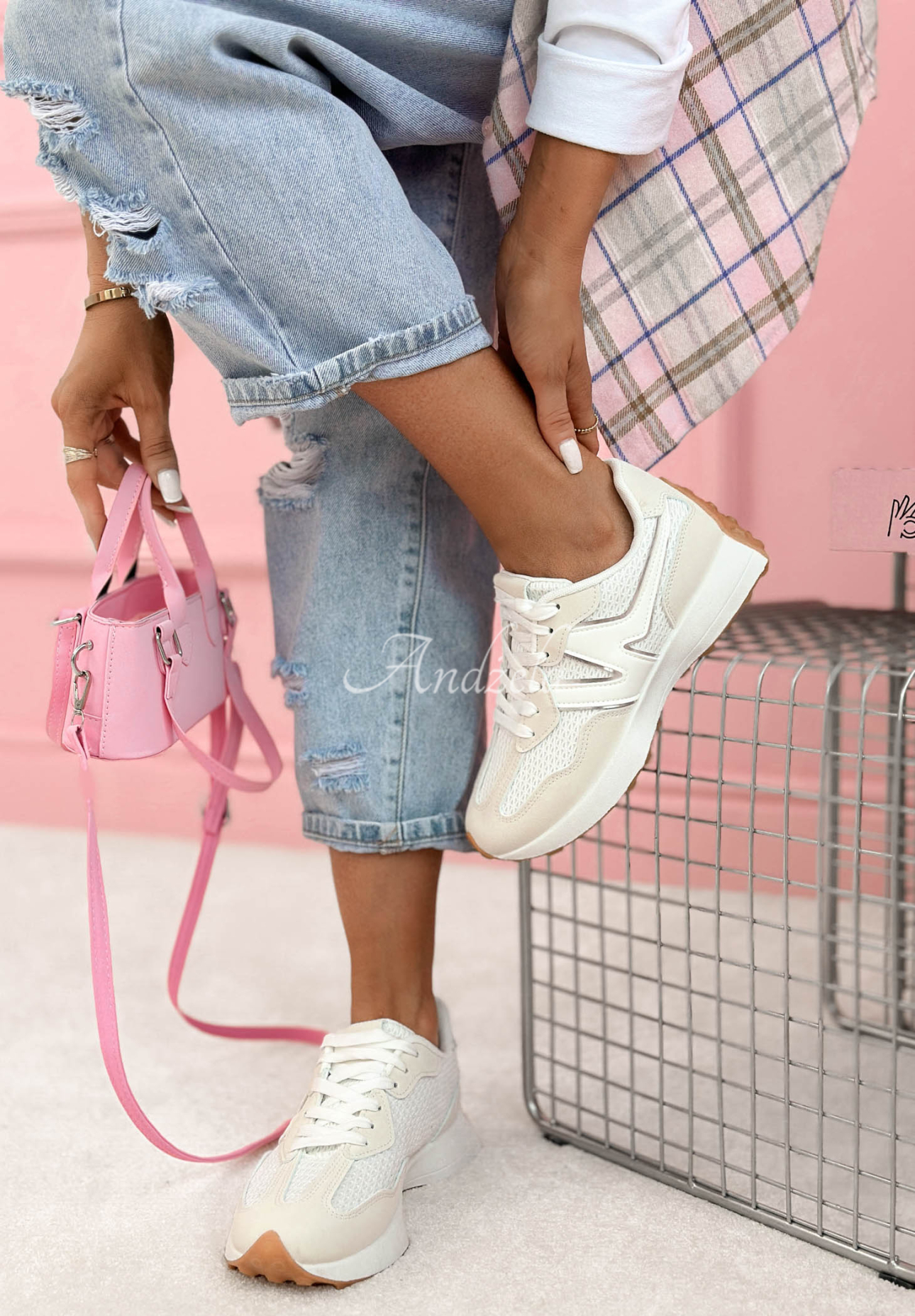 Tenisky Running Towards You biele