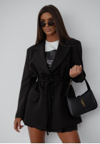 Sako z wiązaniem She Believed It čierna
