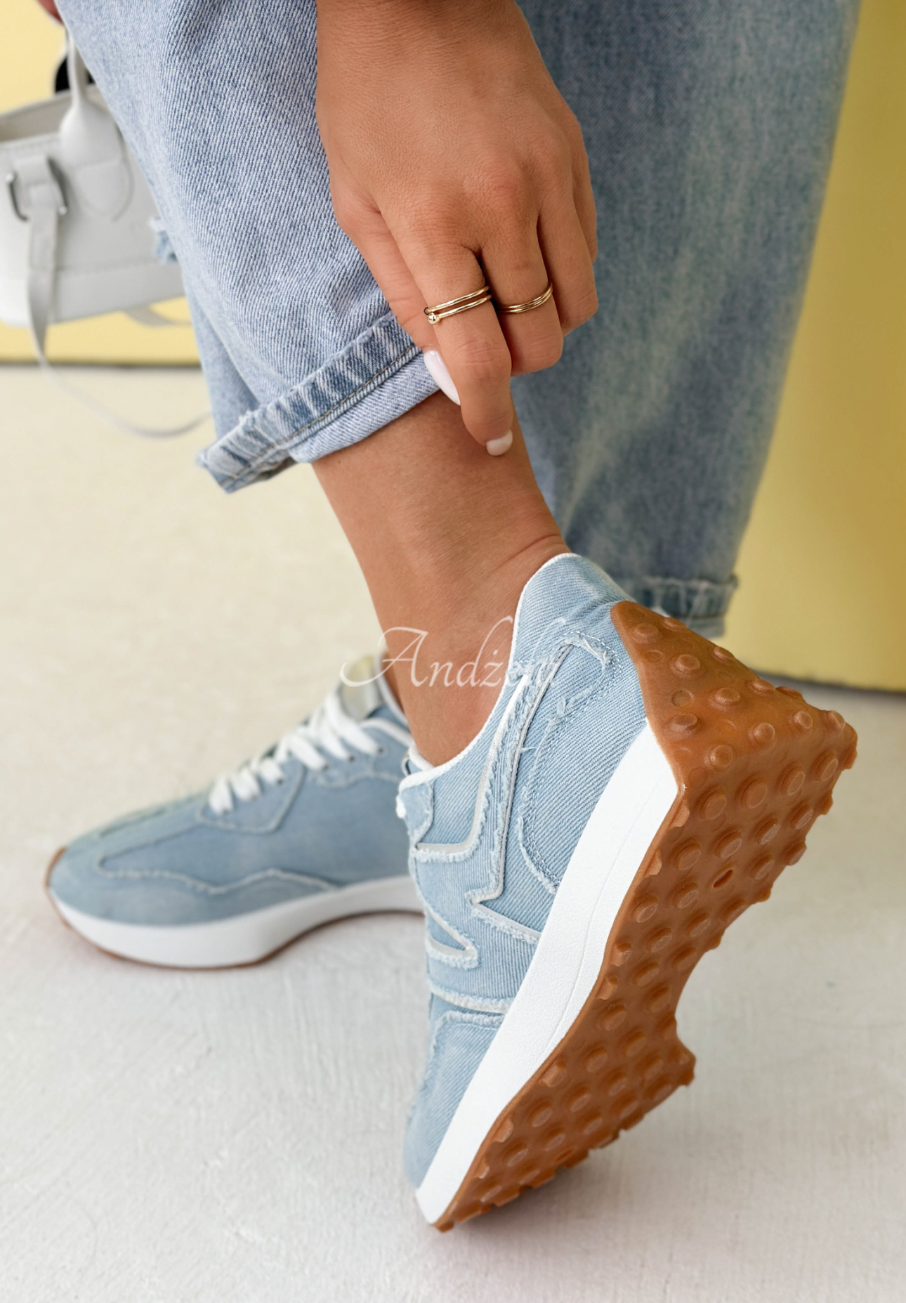 Džínsové sneakersy Running Towards You  svetlomodré