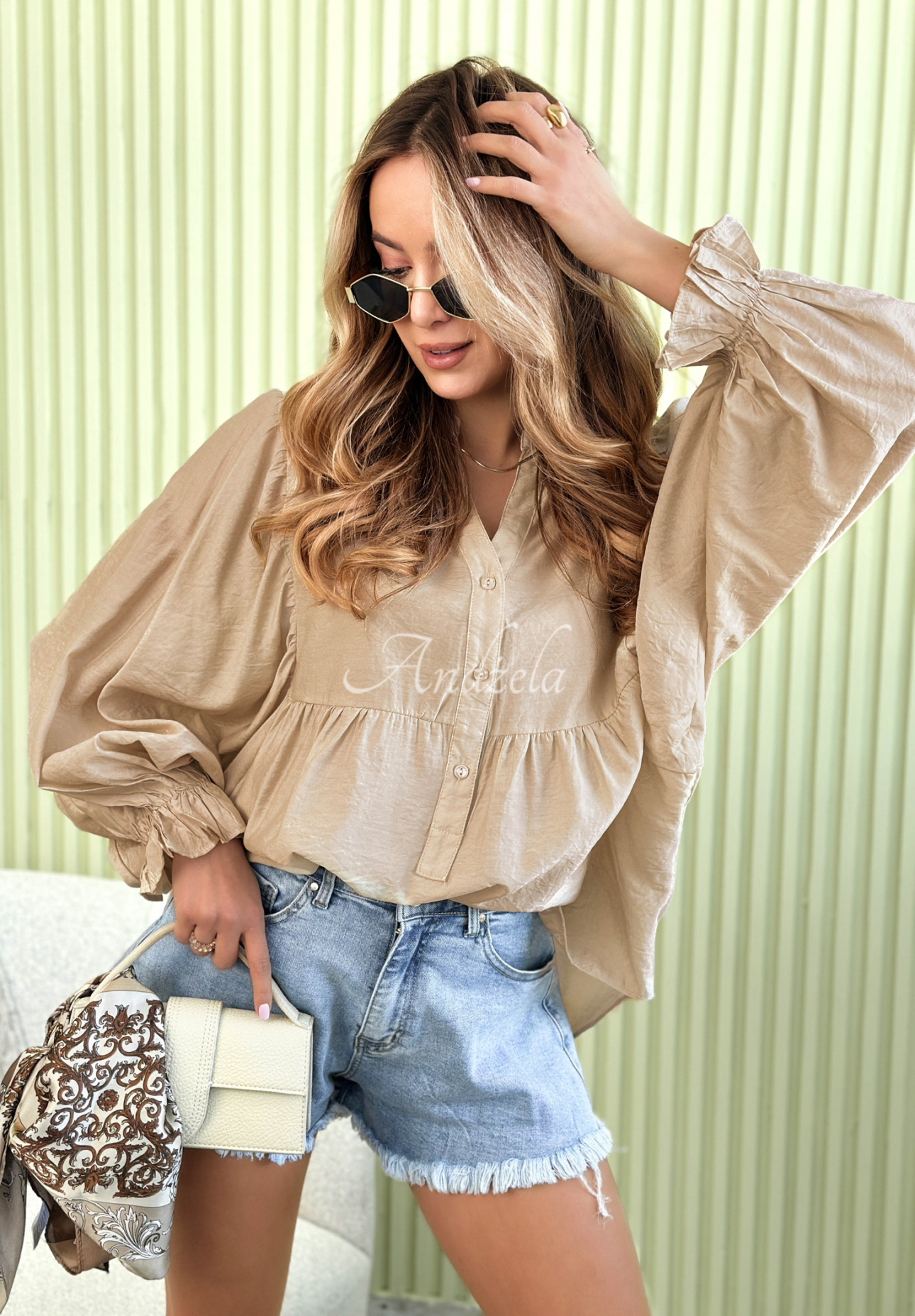 Ľahká košeľa s naberanými rukávmi Spring Poems béžová