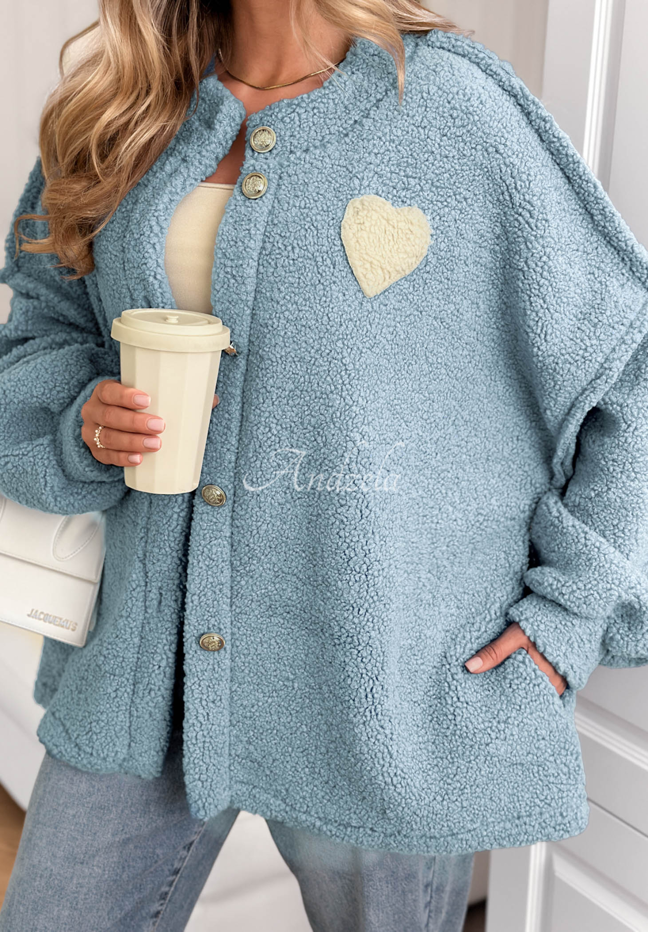 Krátka bunda sherpa kožúšok April Feels blankytná