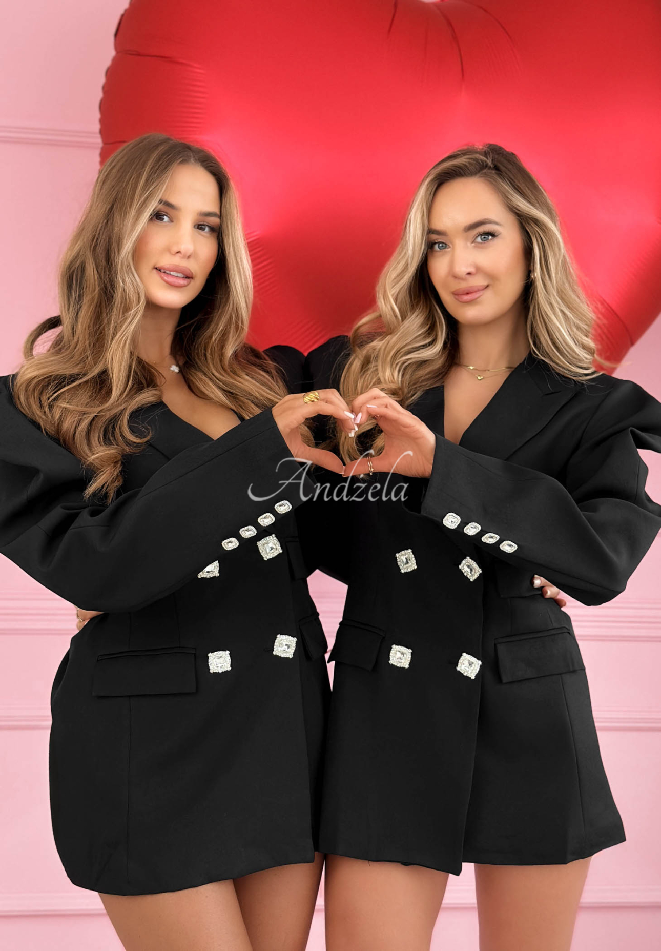 Šaty sako s naberanými rukávmi a bavlnou Avenelle čierna