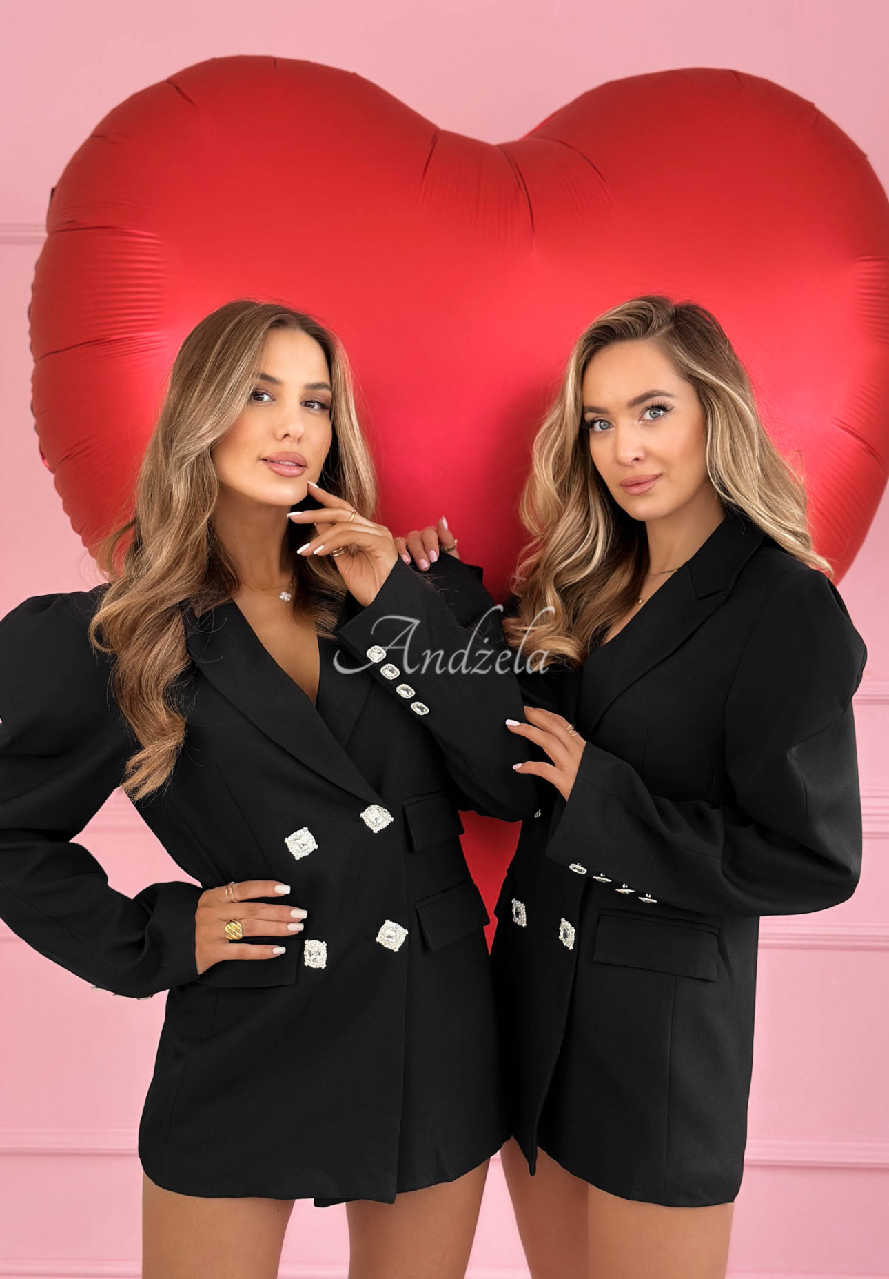 Šaty sako s naberanými rukávmi a bavlnou Avenelle čierna