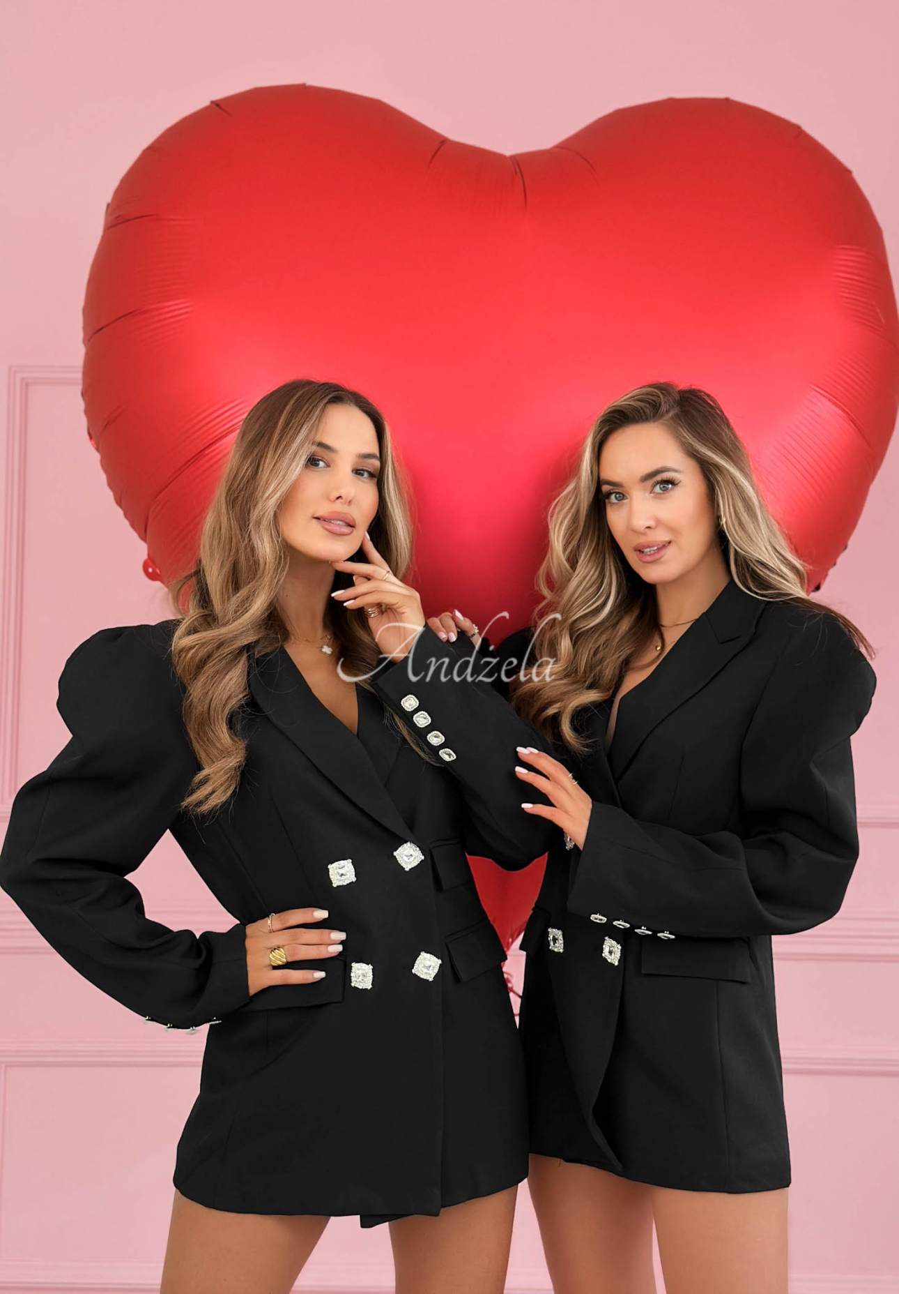 Šaty sako s naberanými rukávmi a bavlnou Avenelle čierna