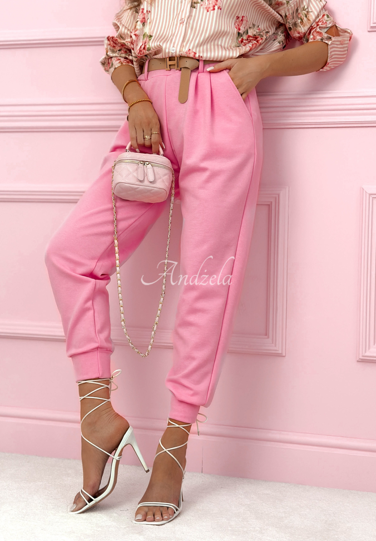Viskózové jogger nohavice s opaskom I Chose It púdrovo ružová