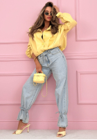 Nohavice džínosové mom fit z wiązaniem Annora svetlomodré