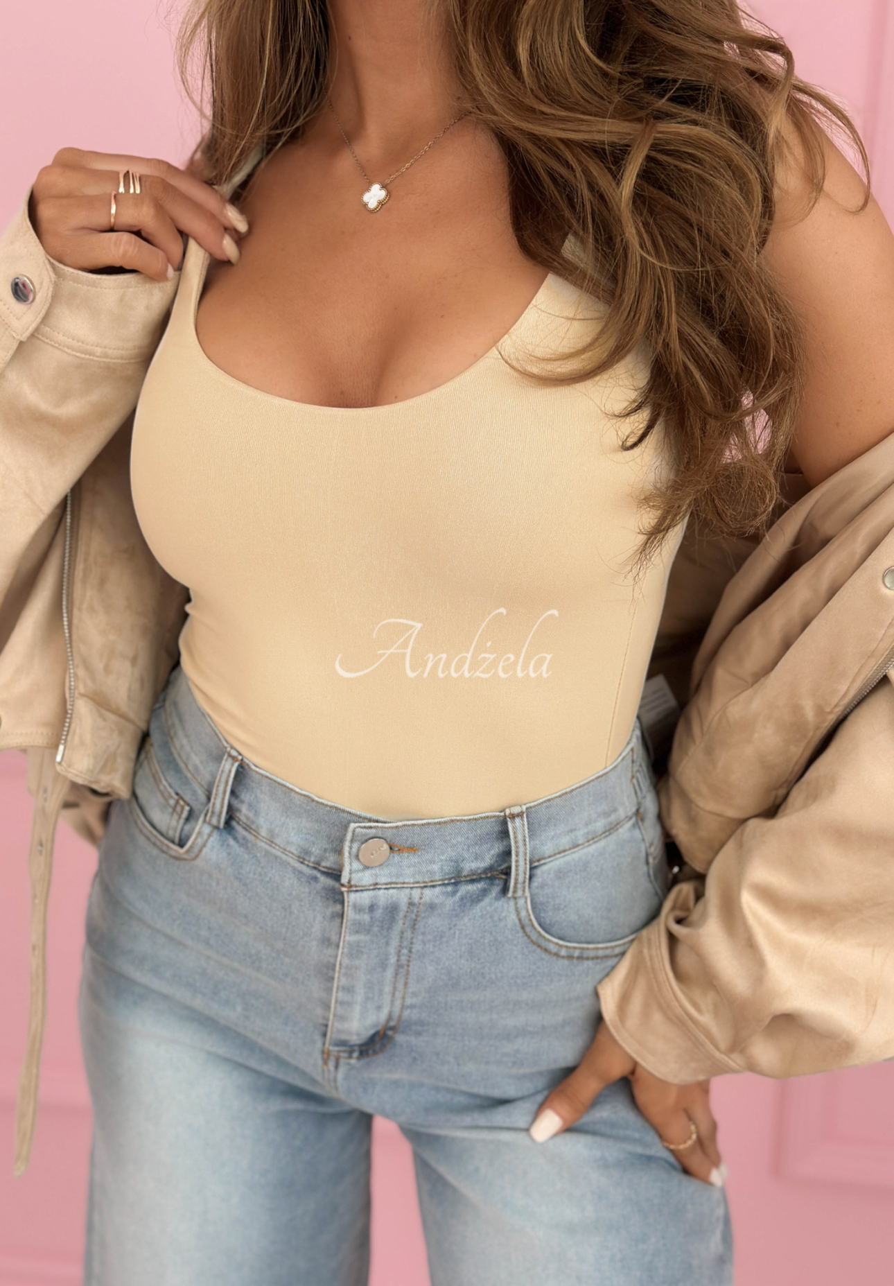 Top na ramienka Solaria béžový